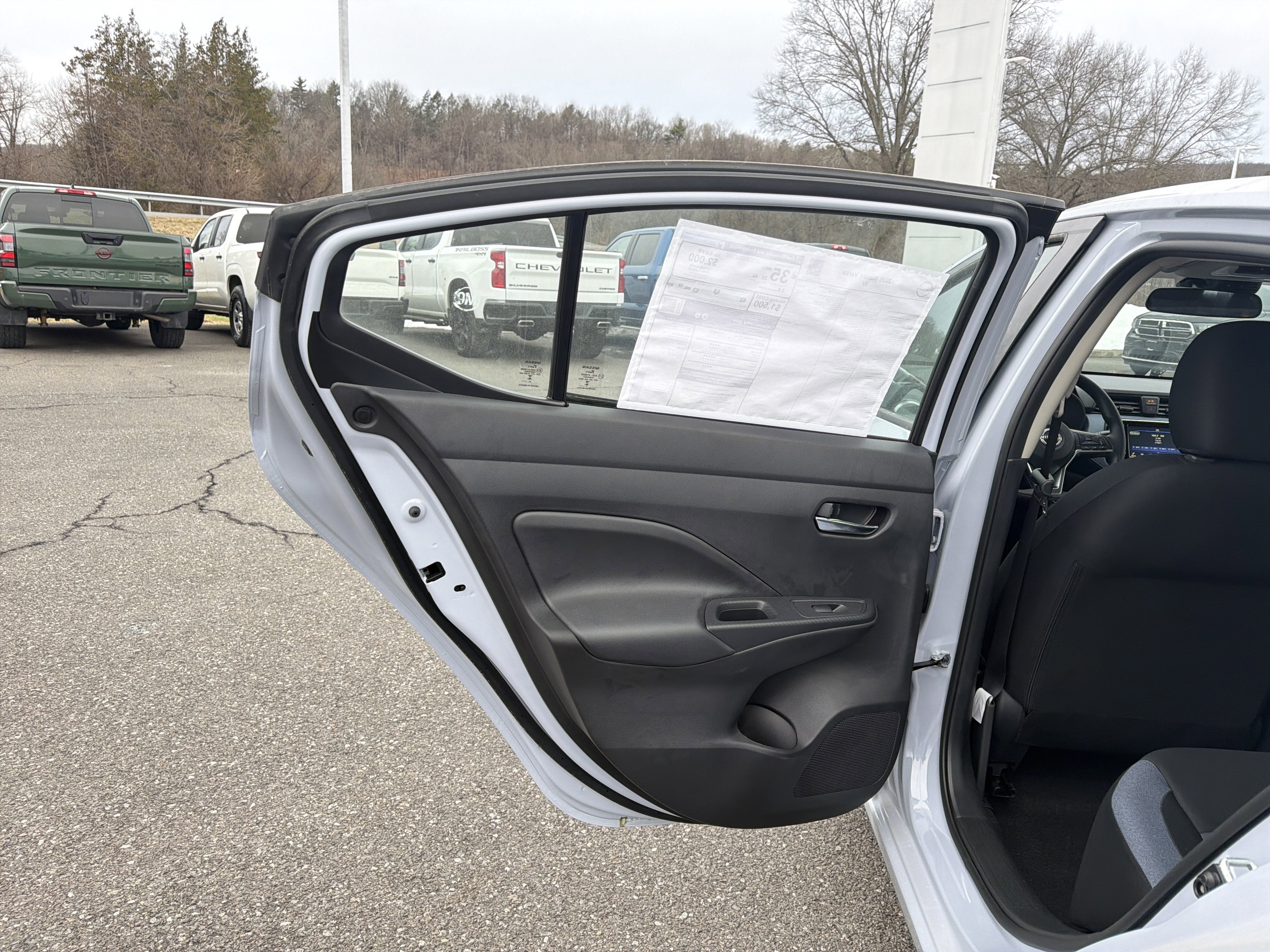 2025 Nissan Versa SV