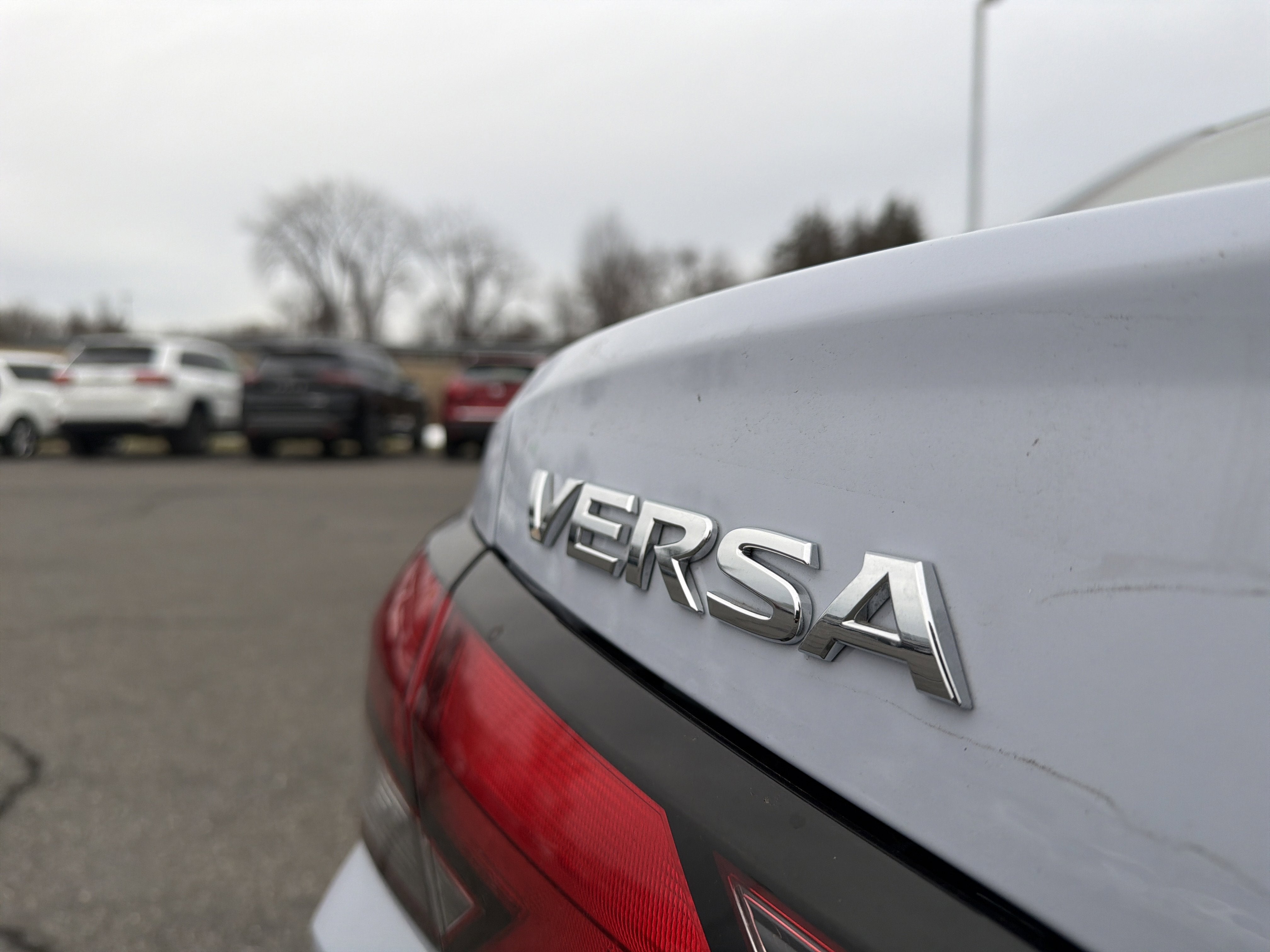 2025 Nissan Versa SV