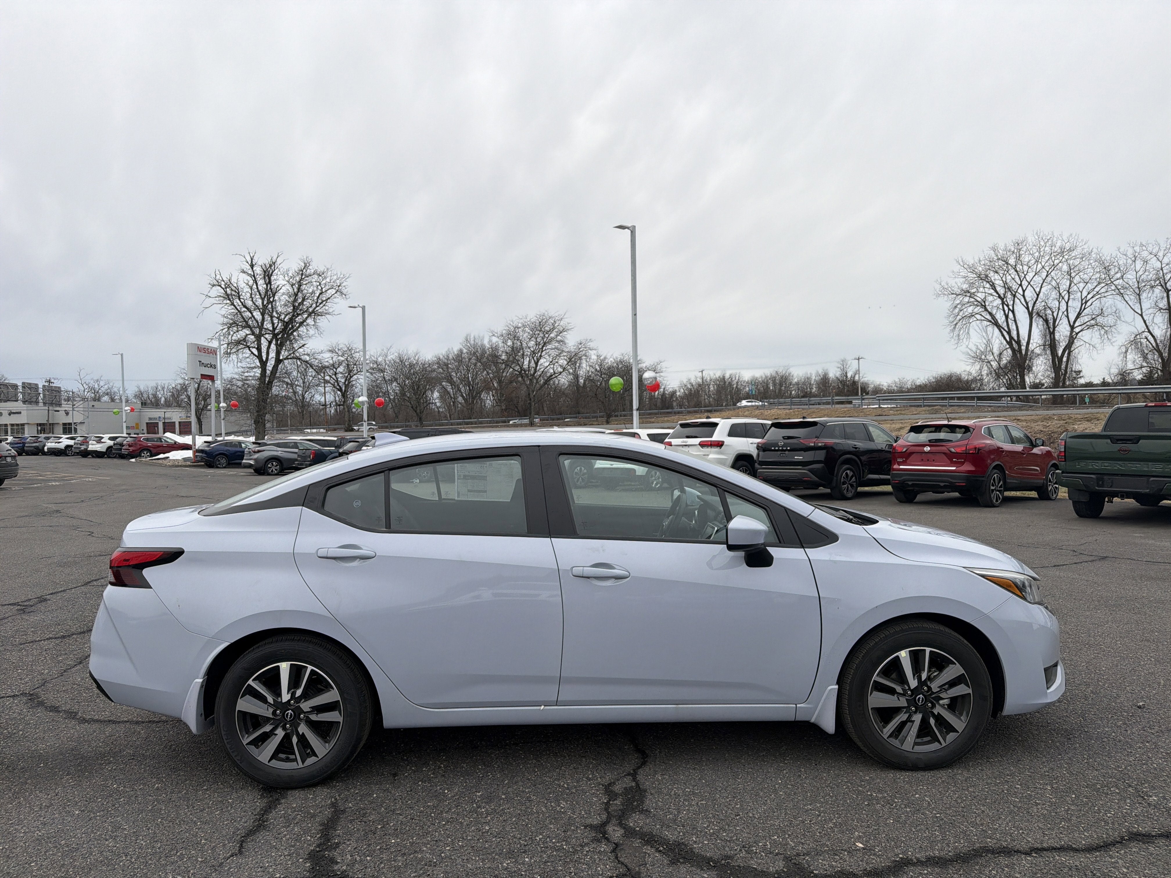 2025 Nissan Versa SV