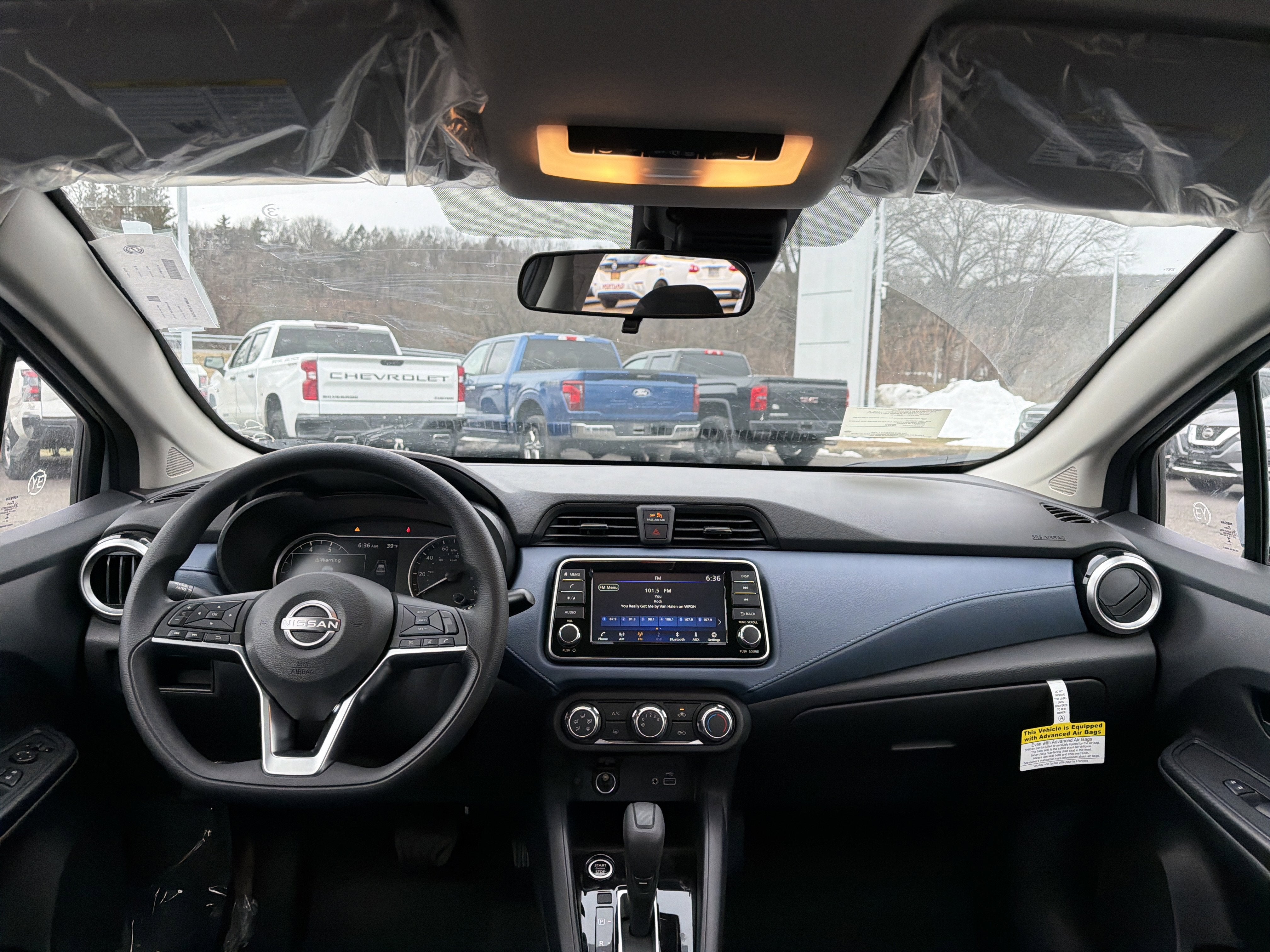 2025 Nissan Versa SV