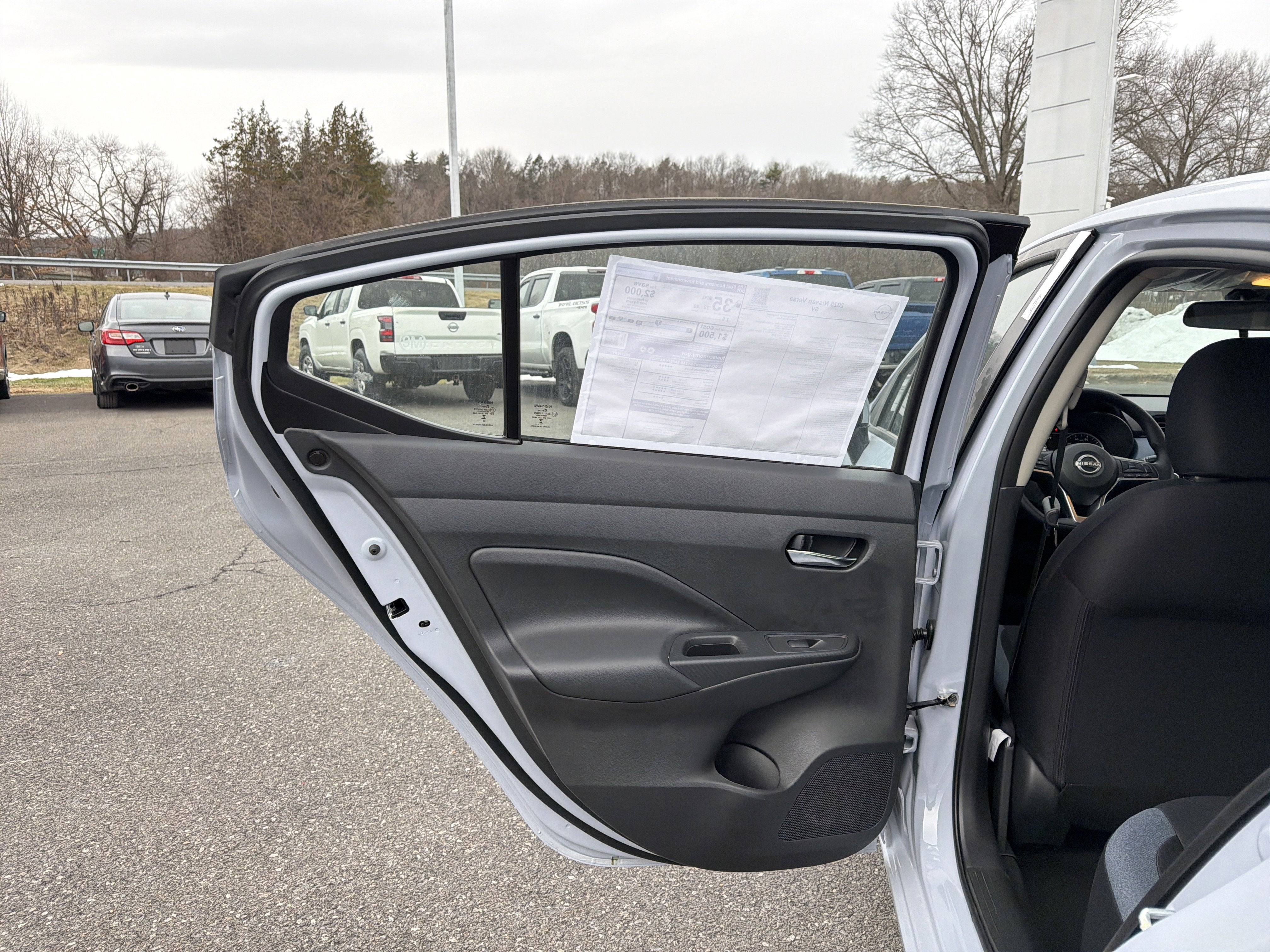 2025 Nissan Versa SV