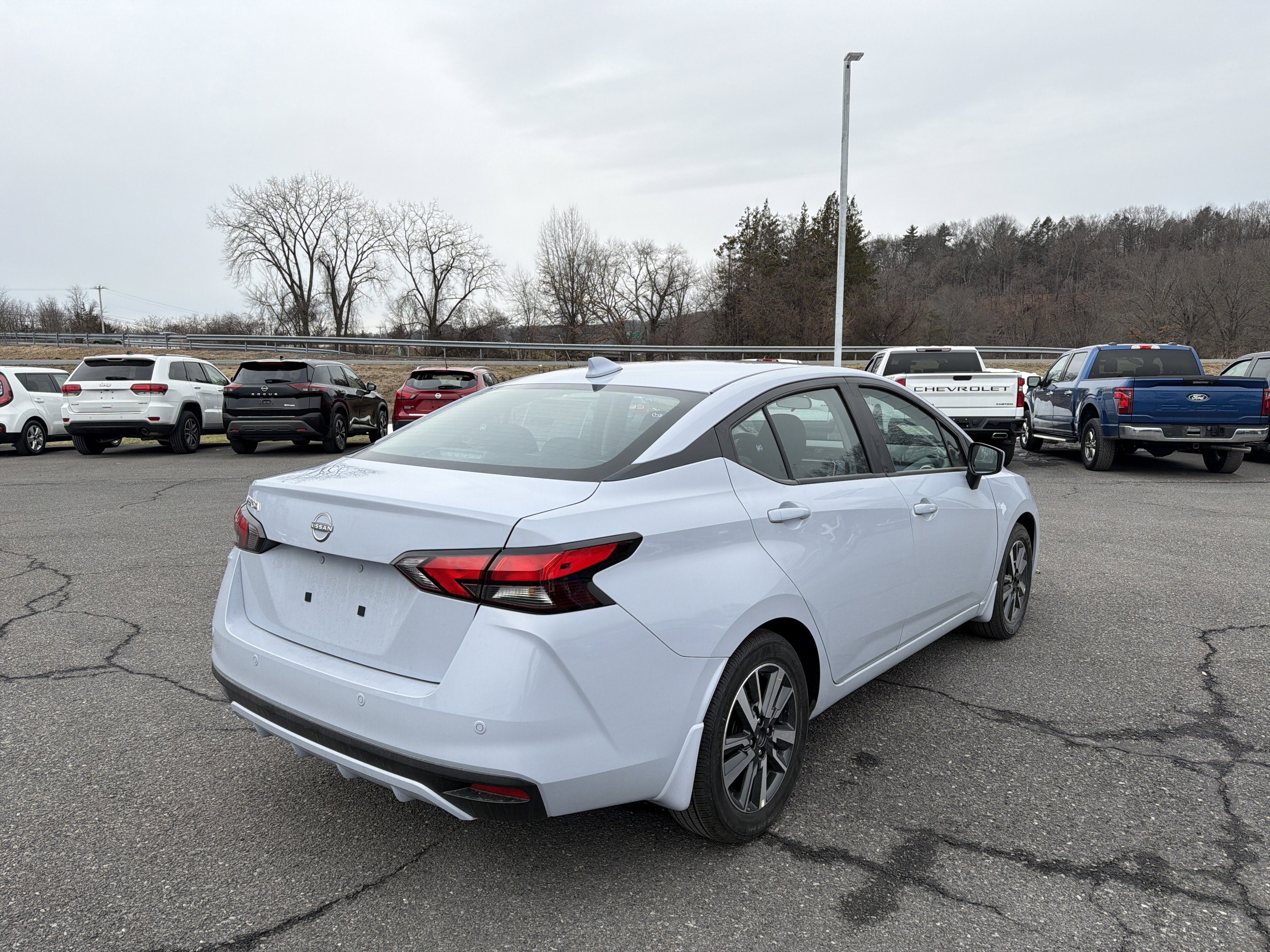2025 Nissan Versa SV