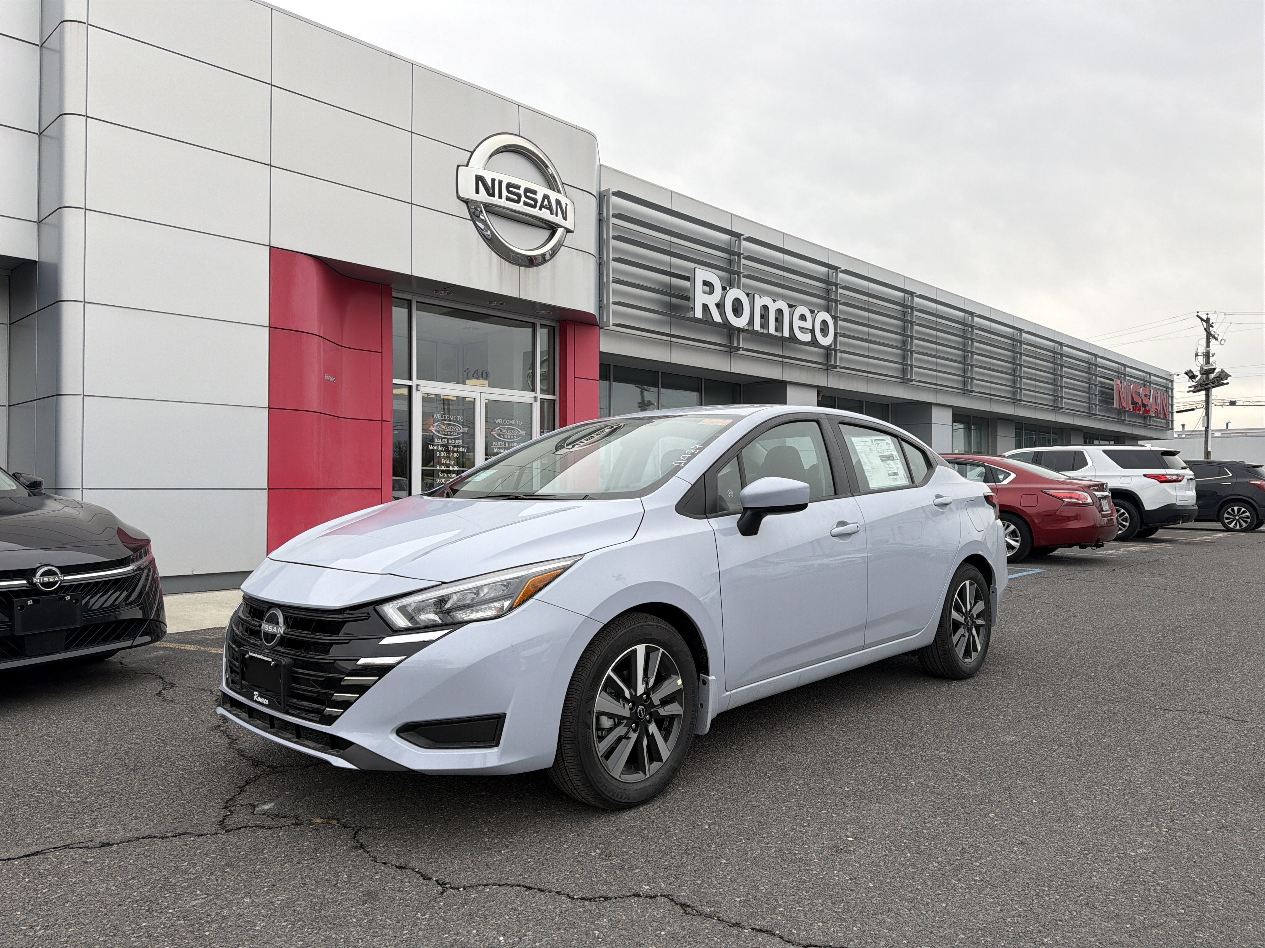 2025 Nissan Versa SV