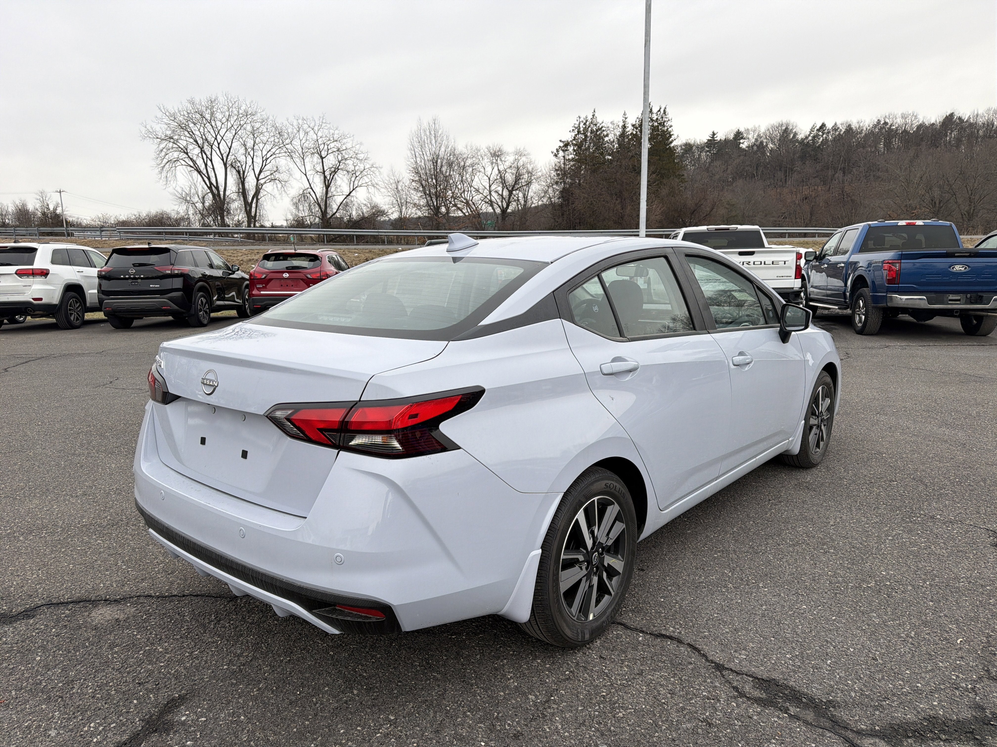 2025 Nissan Versa SV
