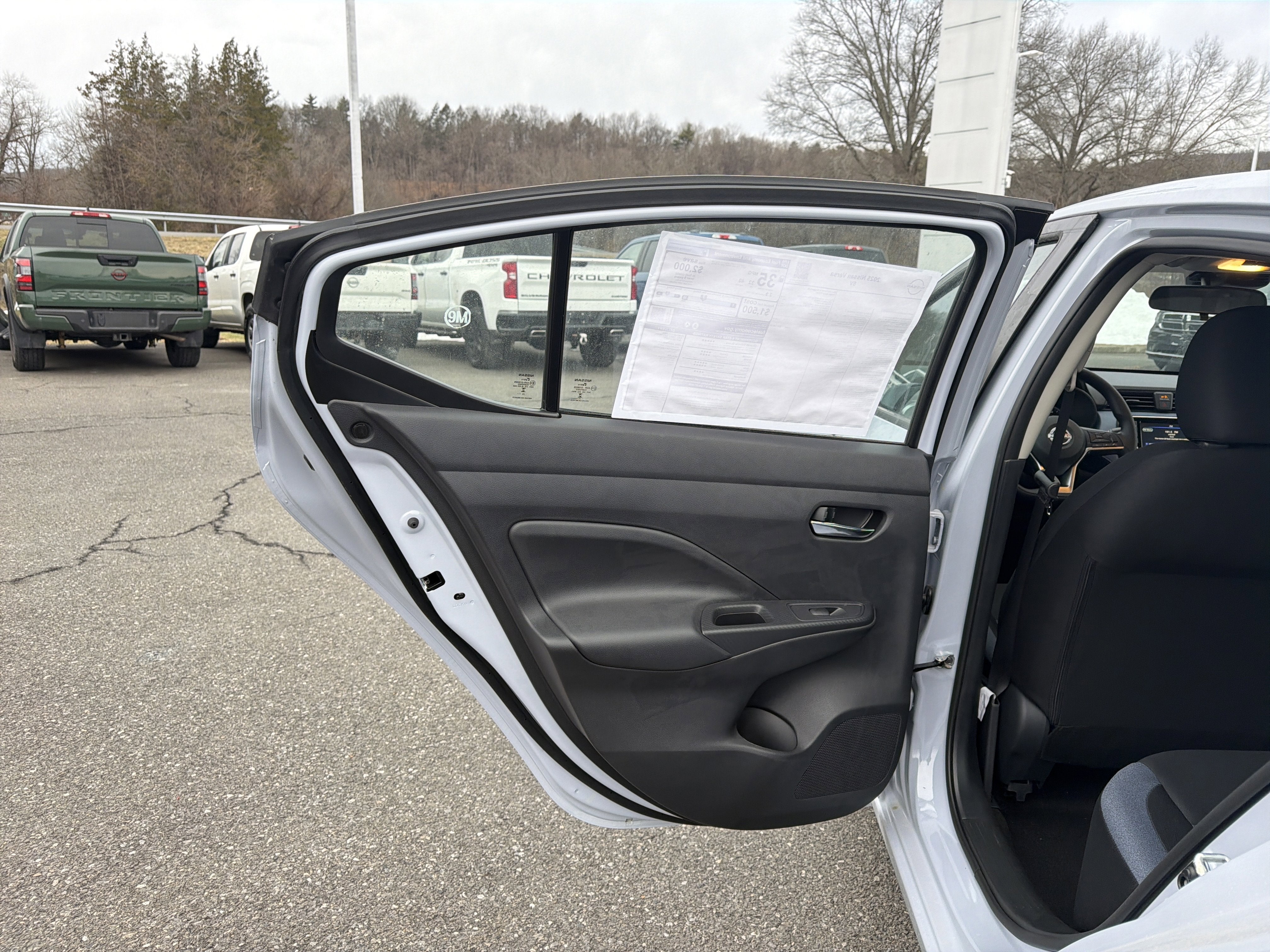 2025 Nissan Versa SV