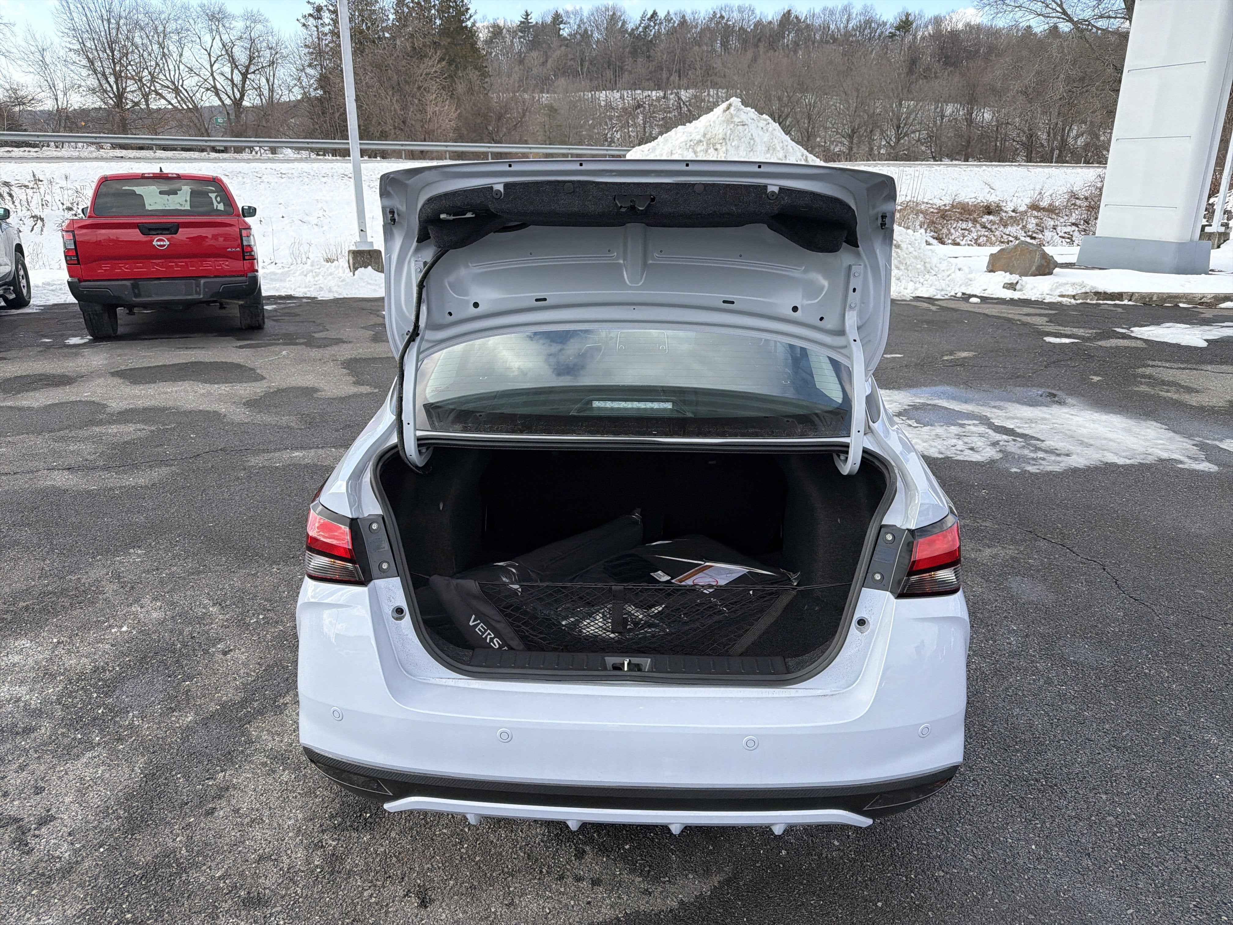 2025 Nissan Versa SV