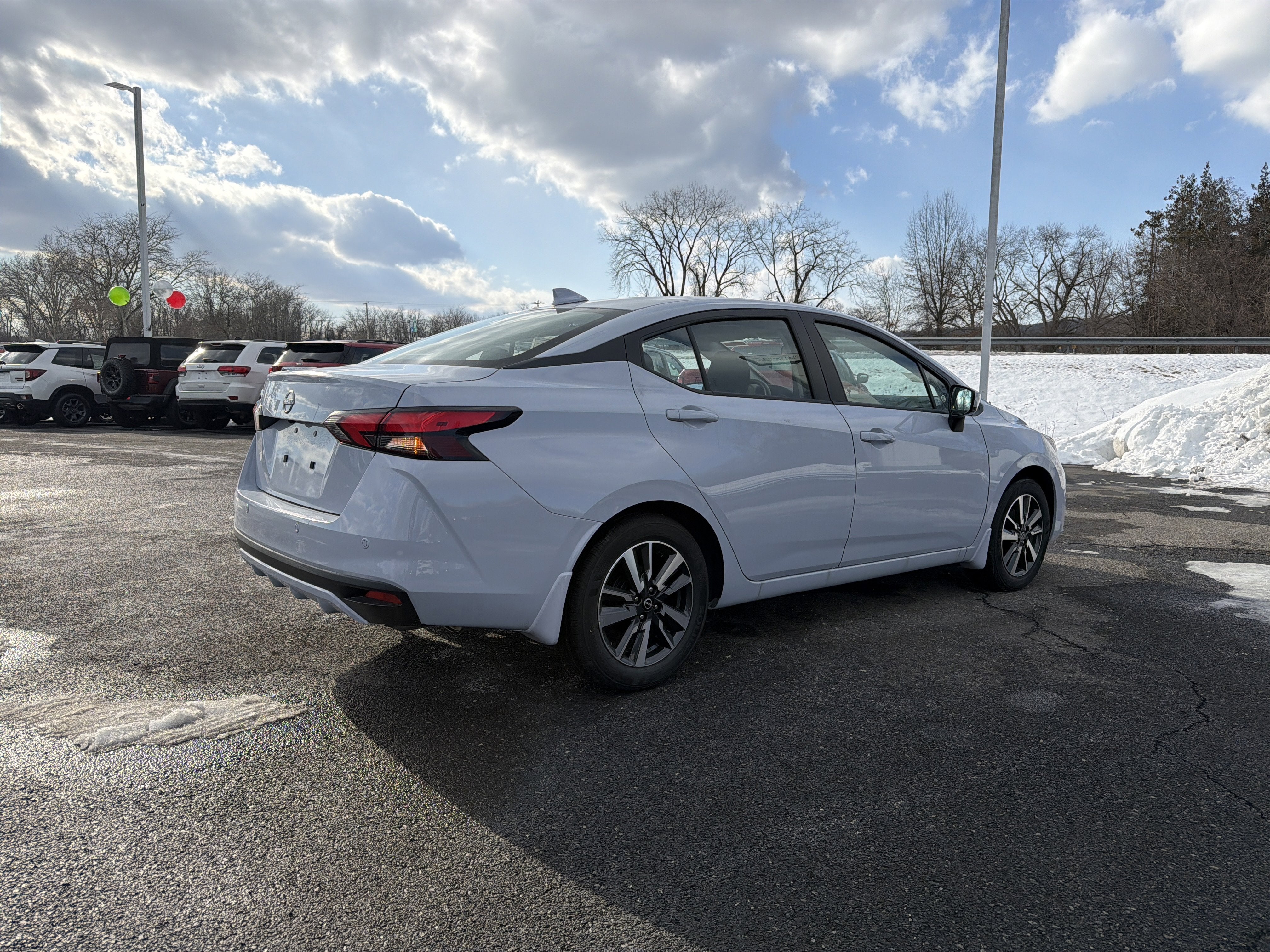 2025 Nissan Versa SV