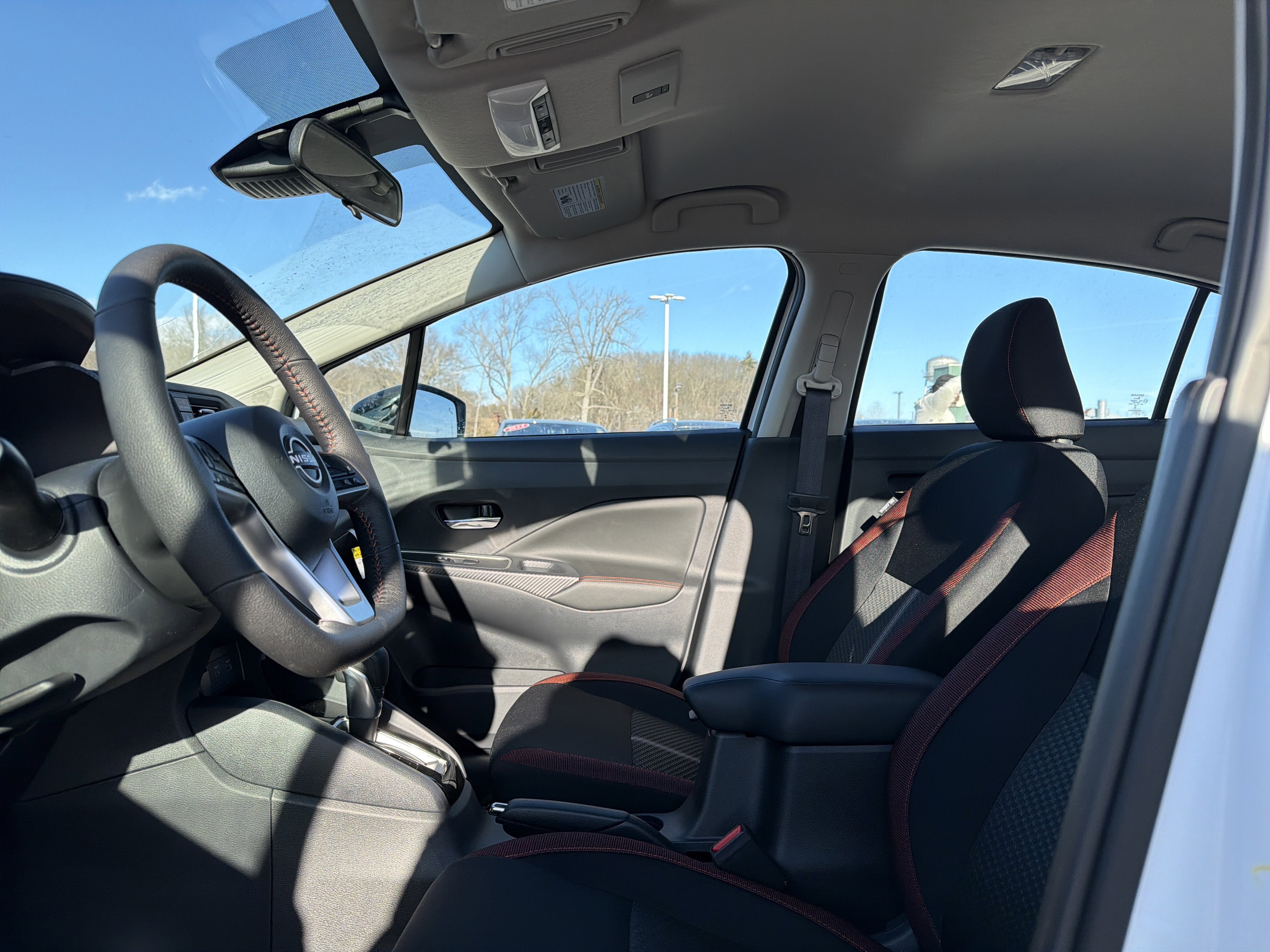 2025 Nissan Versa SR