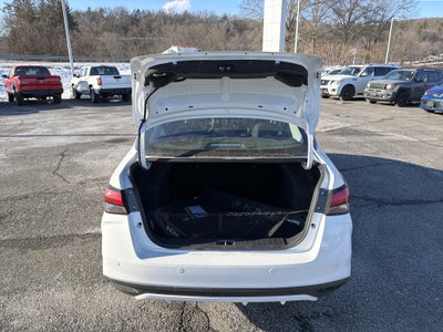 2025 Nissan Versa SR