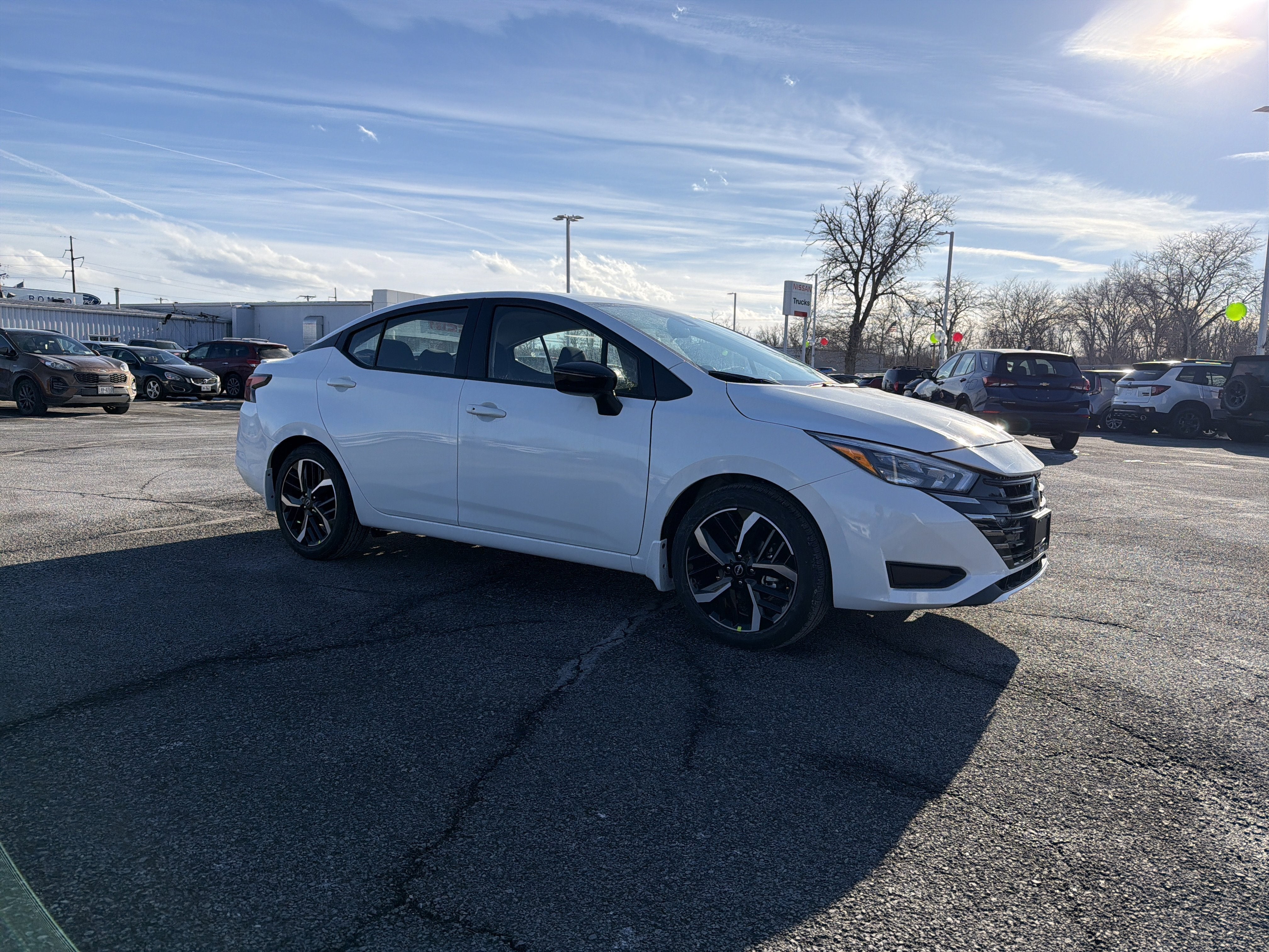 2025 Nissan Versa SR