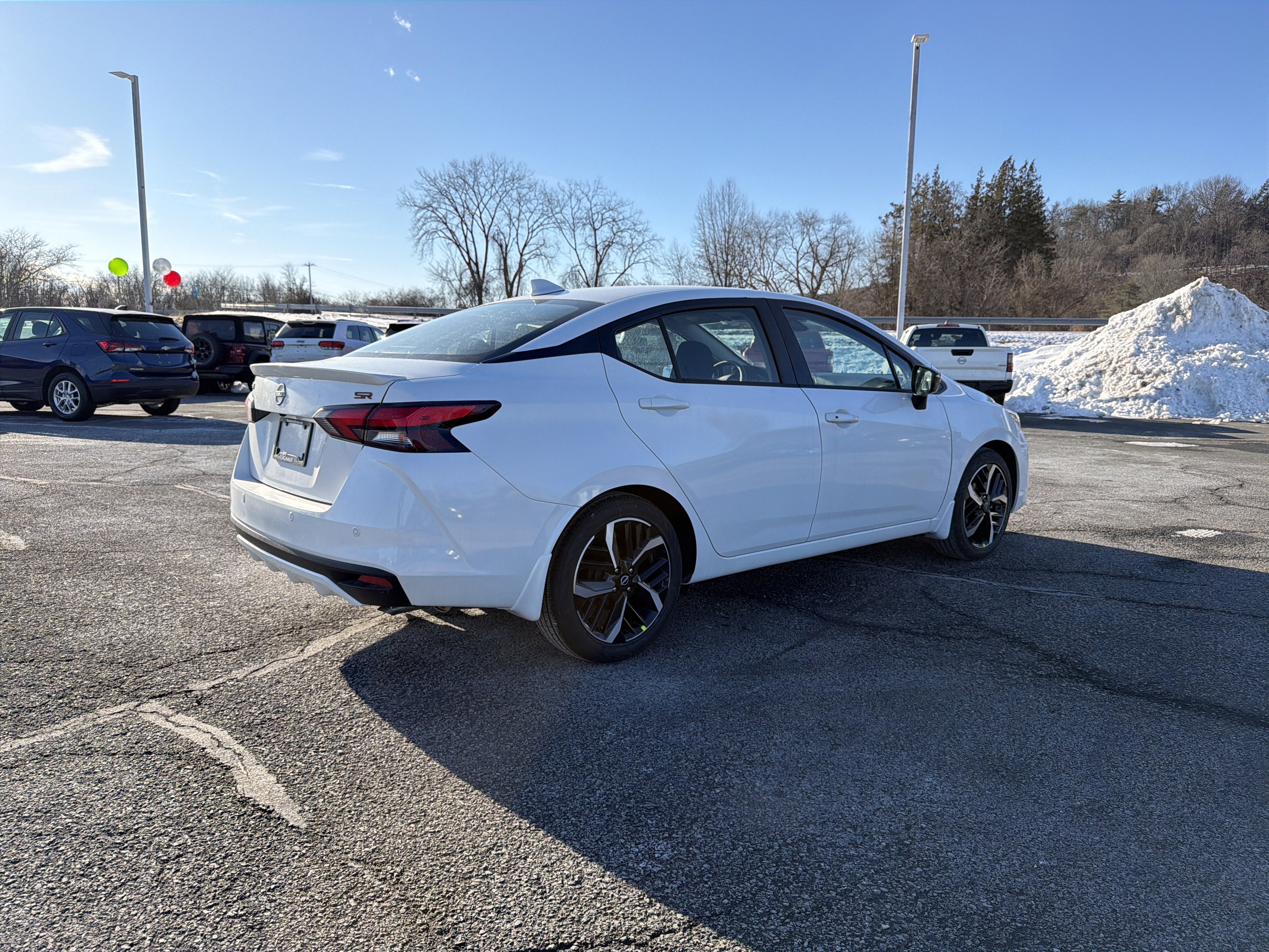2025 Nissan Versa SR