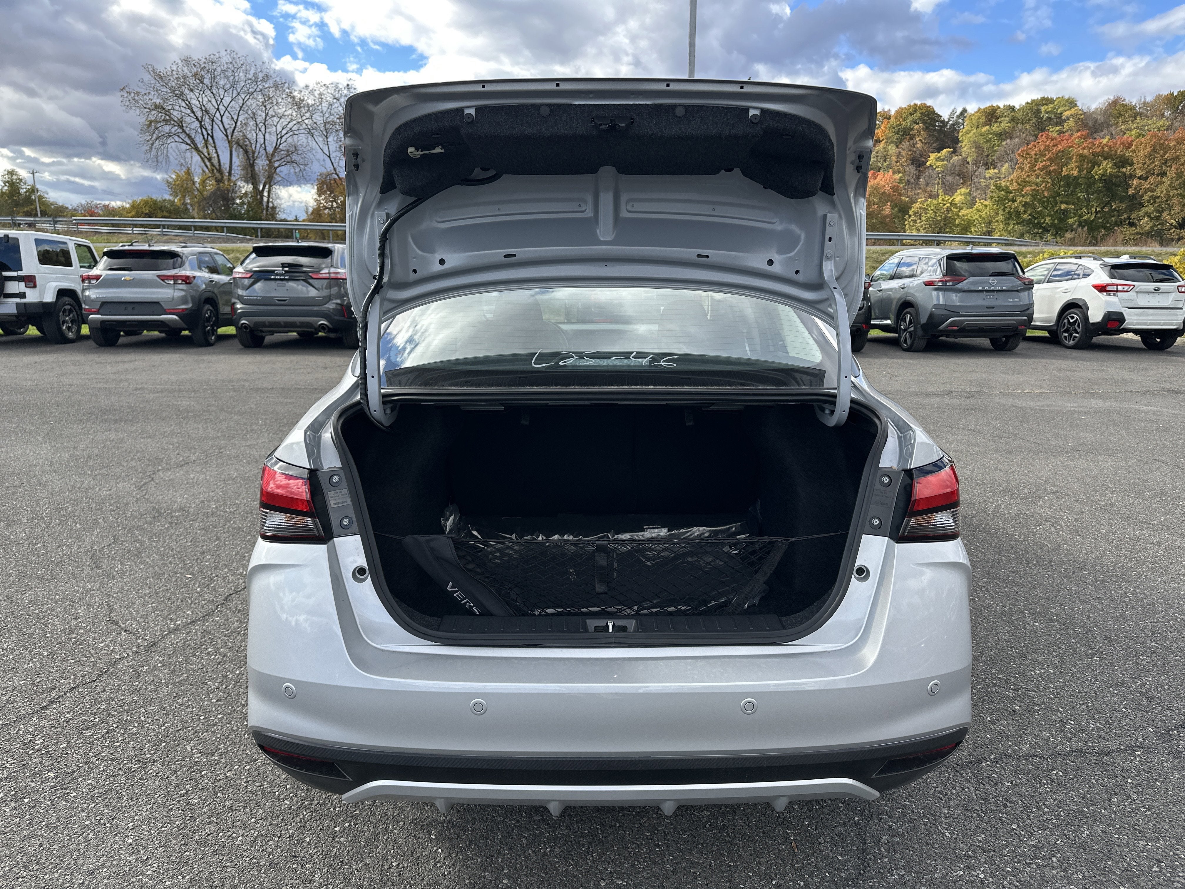 2025 Nissan Versa SR