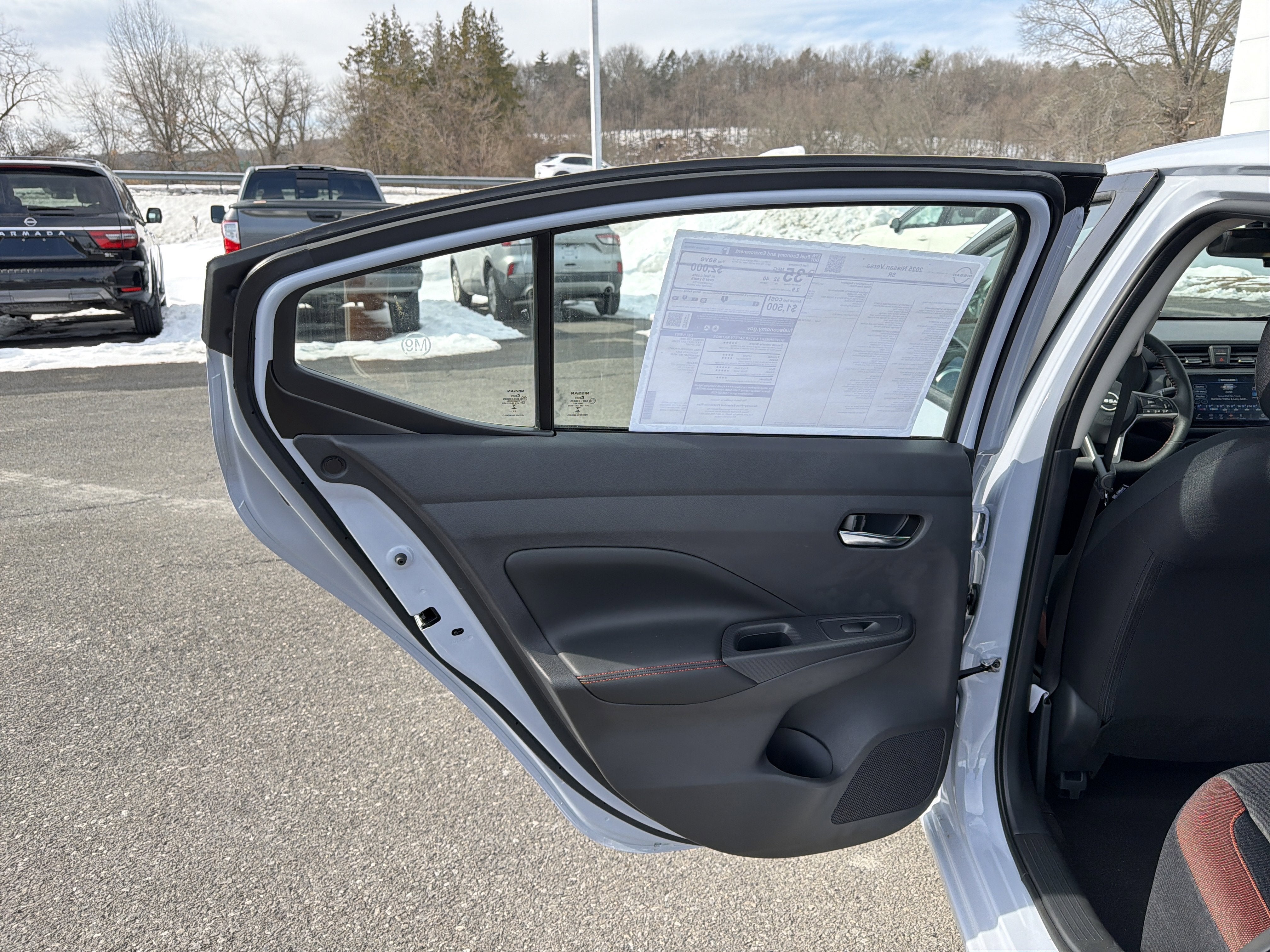 2025 Nissan Versa SR