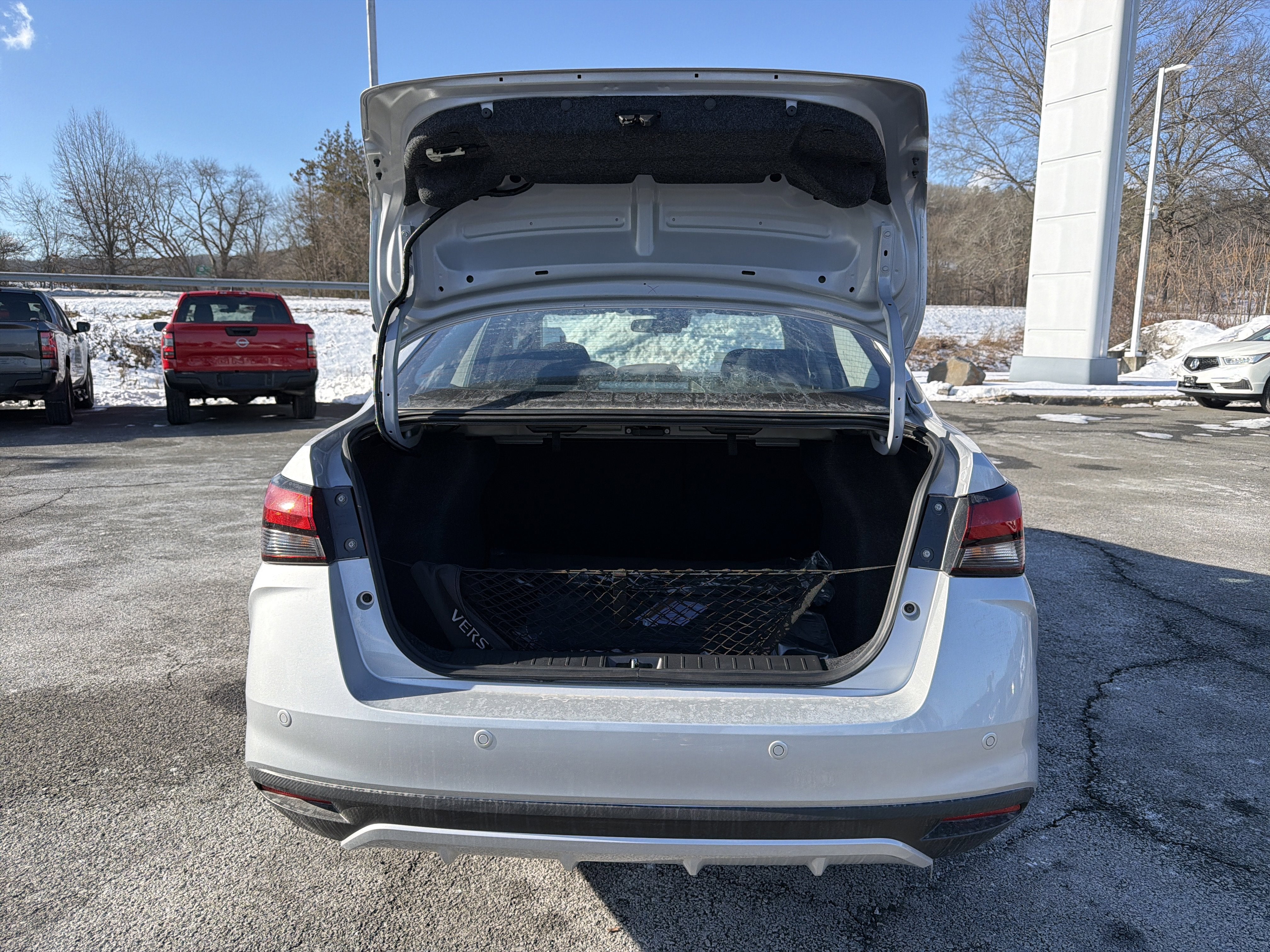 2025 Nissan Versa SR