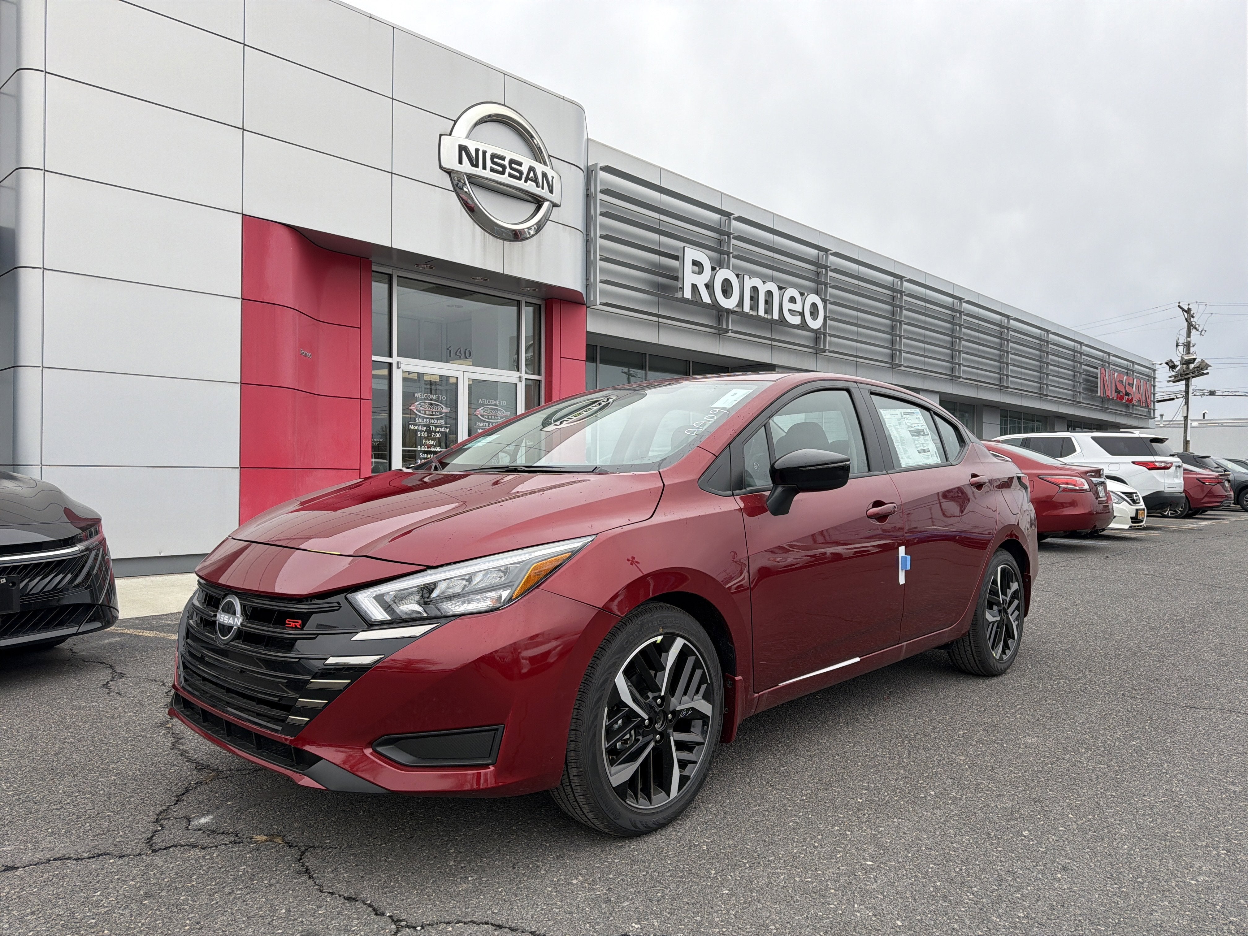 2025 Nissan Versa SR