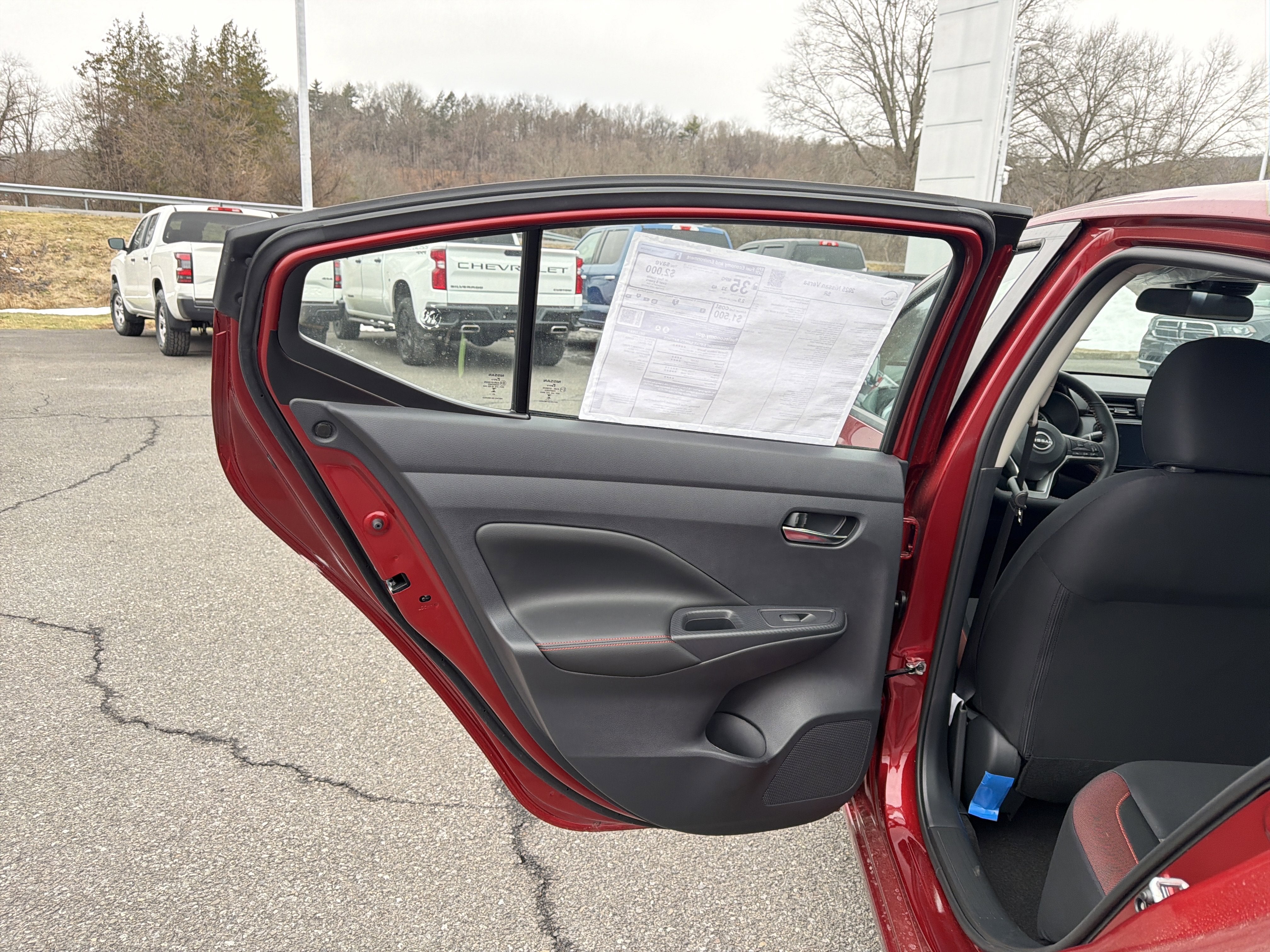 2025 Nissan Versa SR