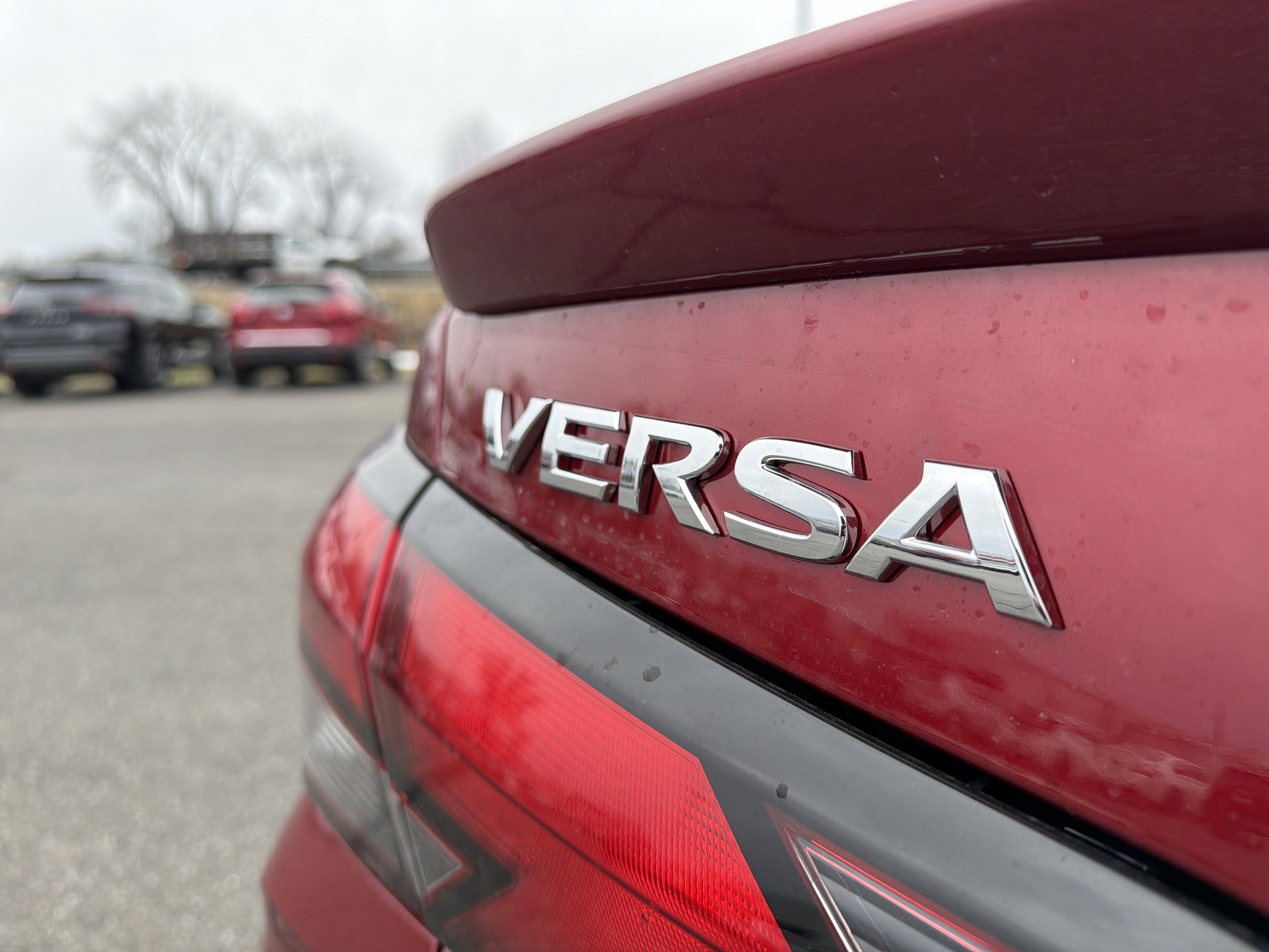 2025 Nissan Versa SR