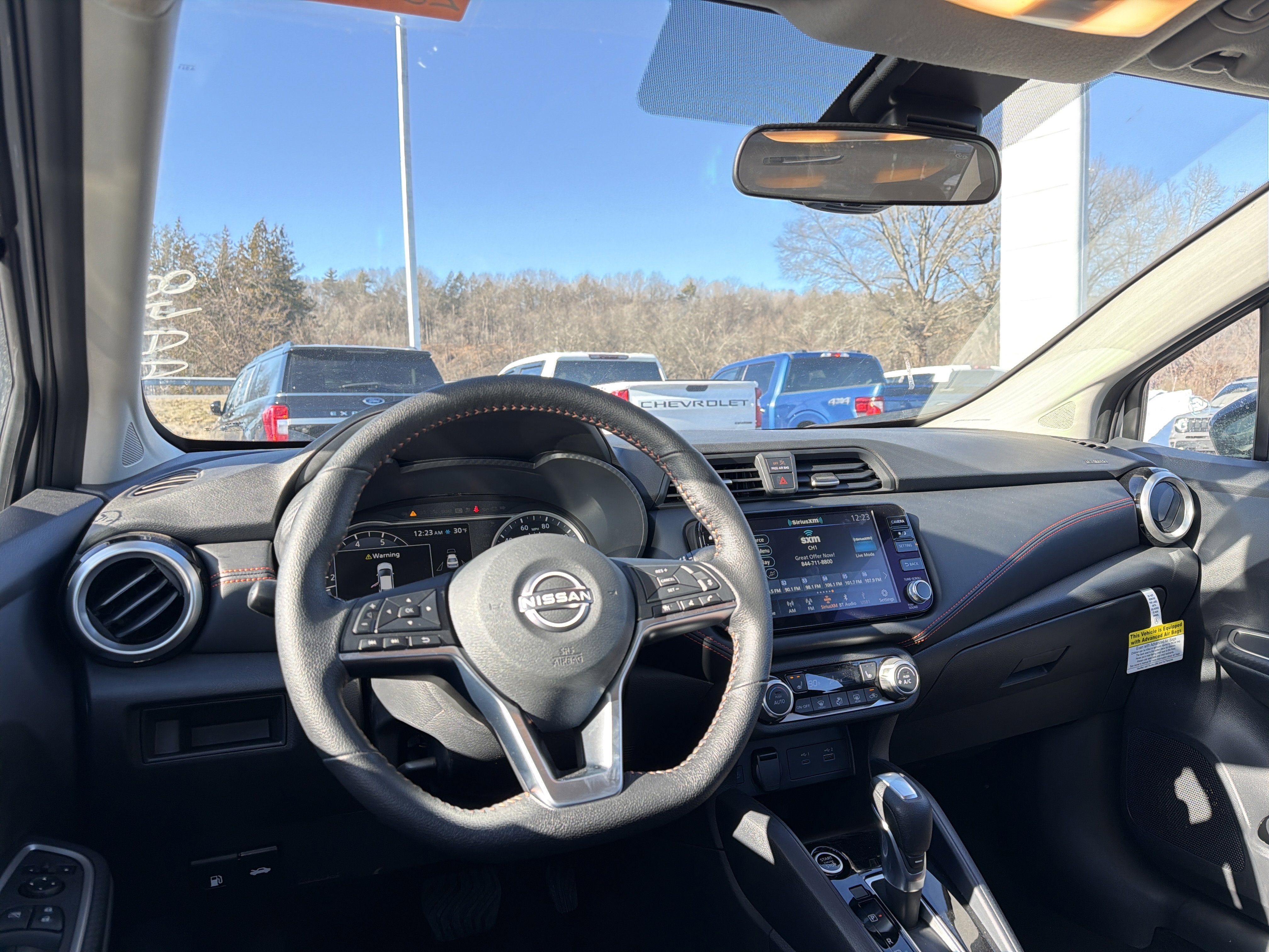 2025 Nissan Versa SR