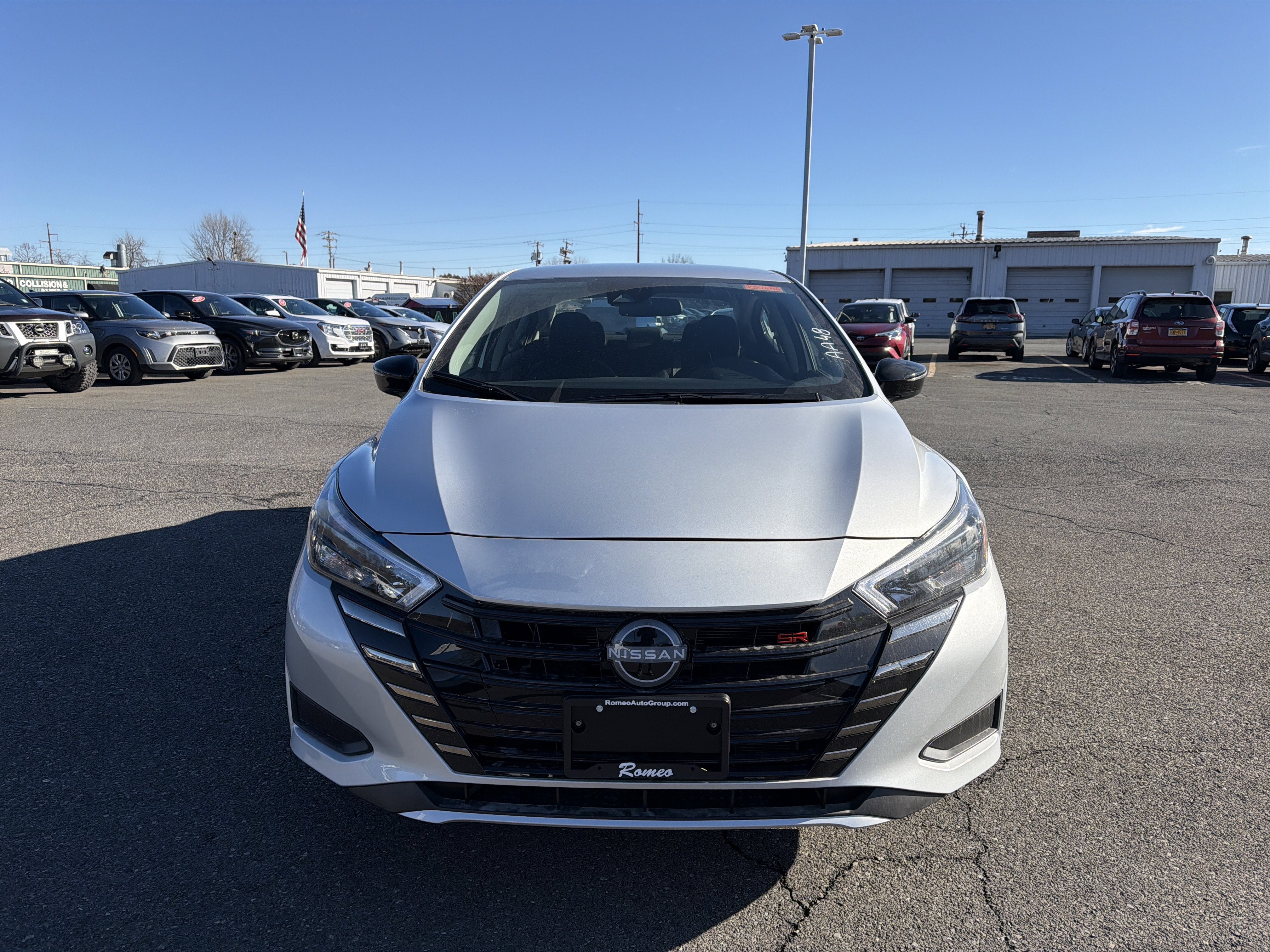 2025 Nissan Versa SR