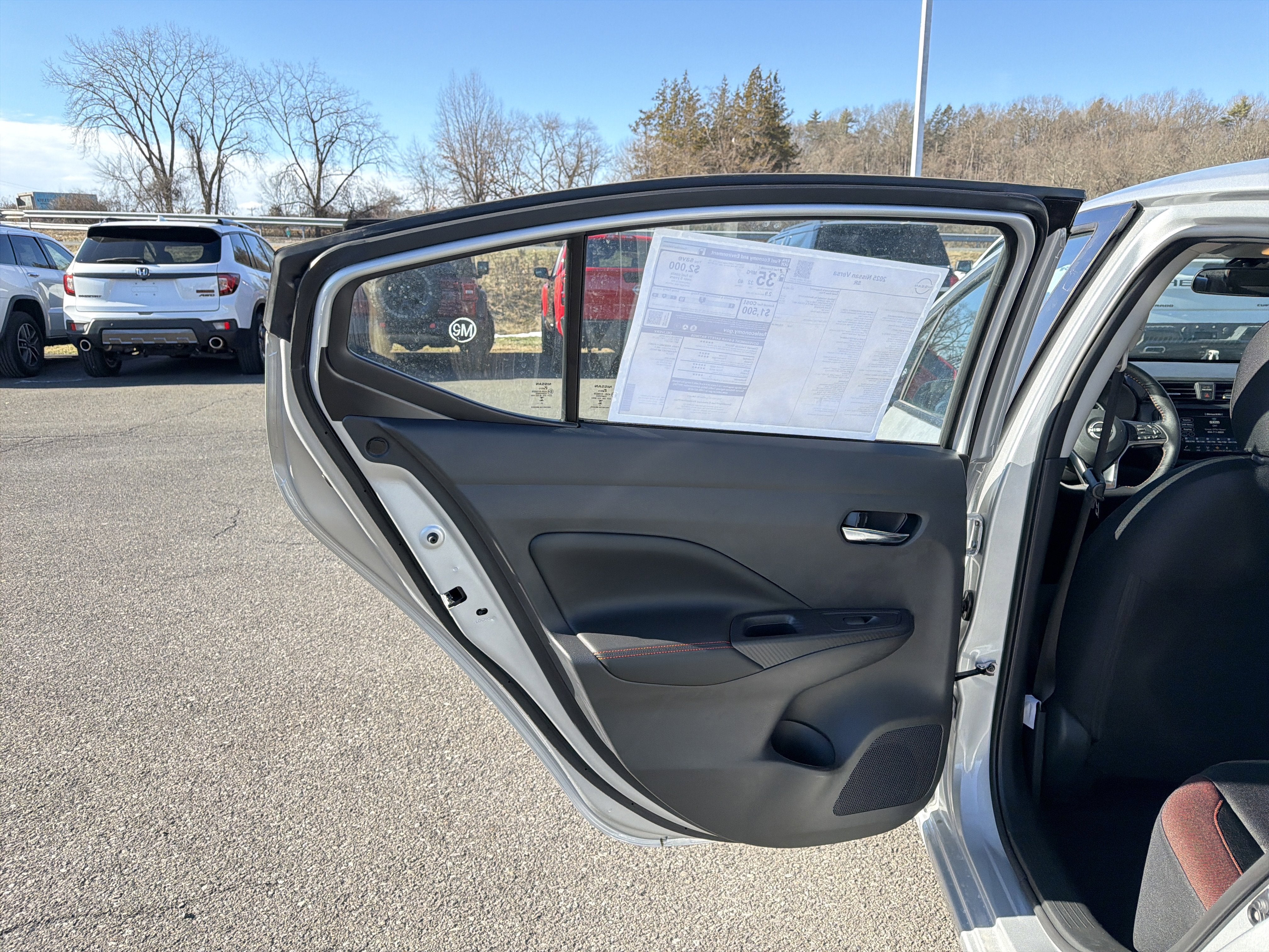 2025 Nissan Versa SR