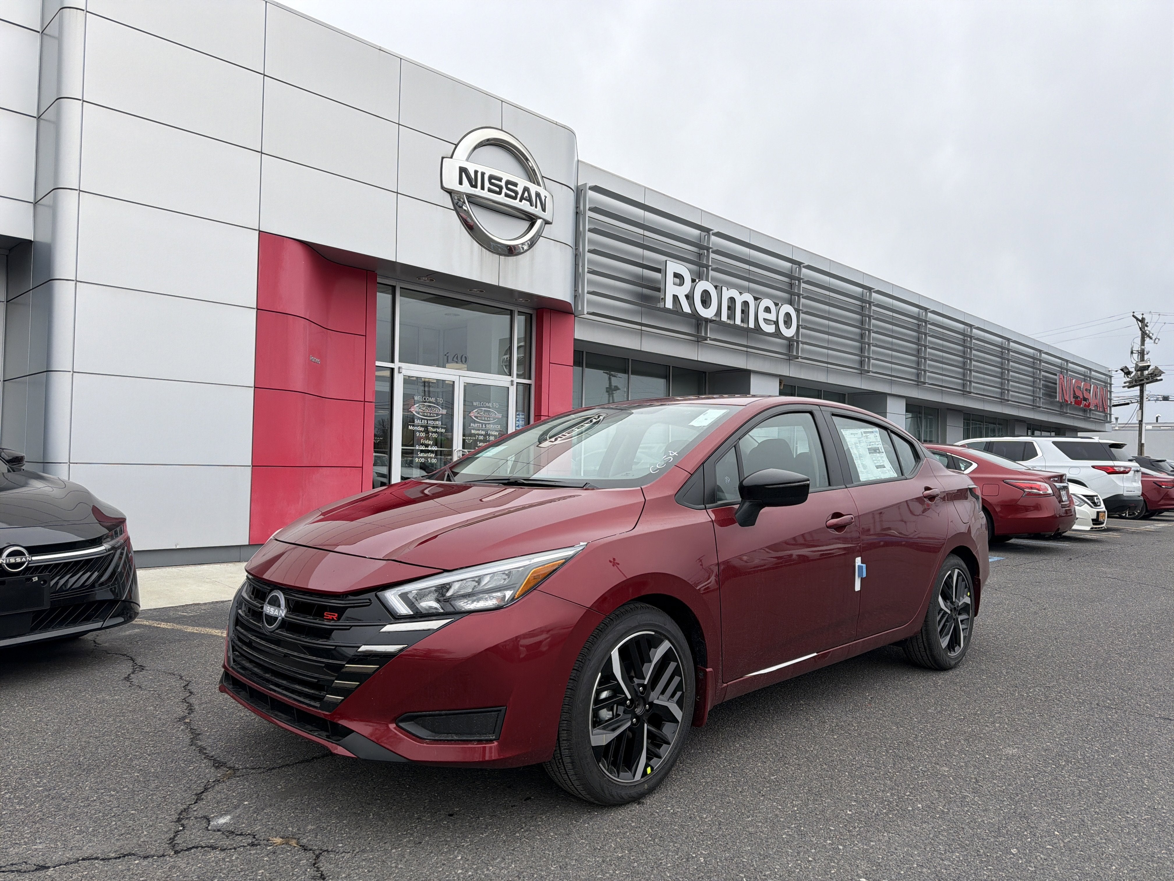 2025 Nissan Versa SR