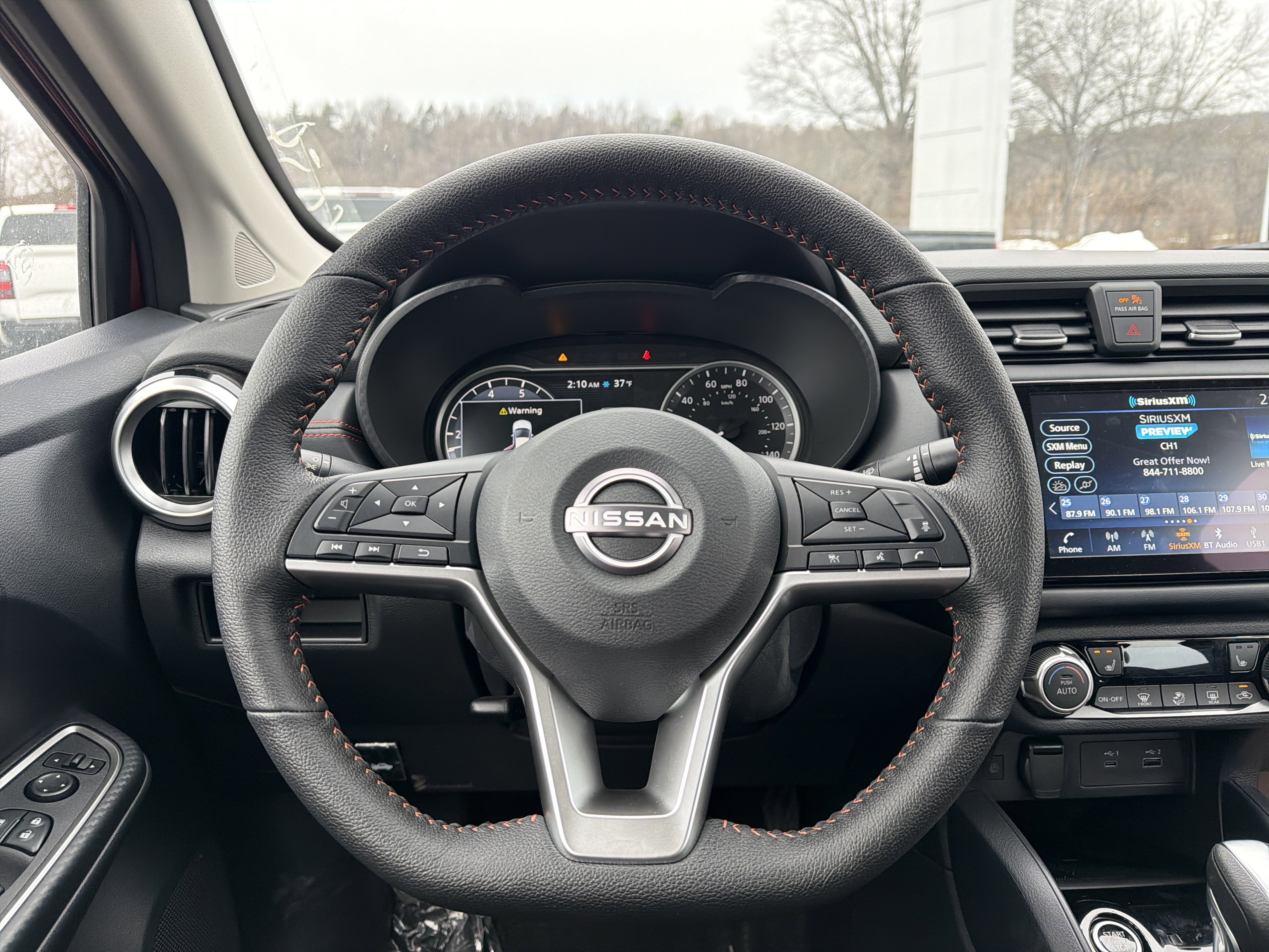 2025 Nissan Versa SR