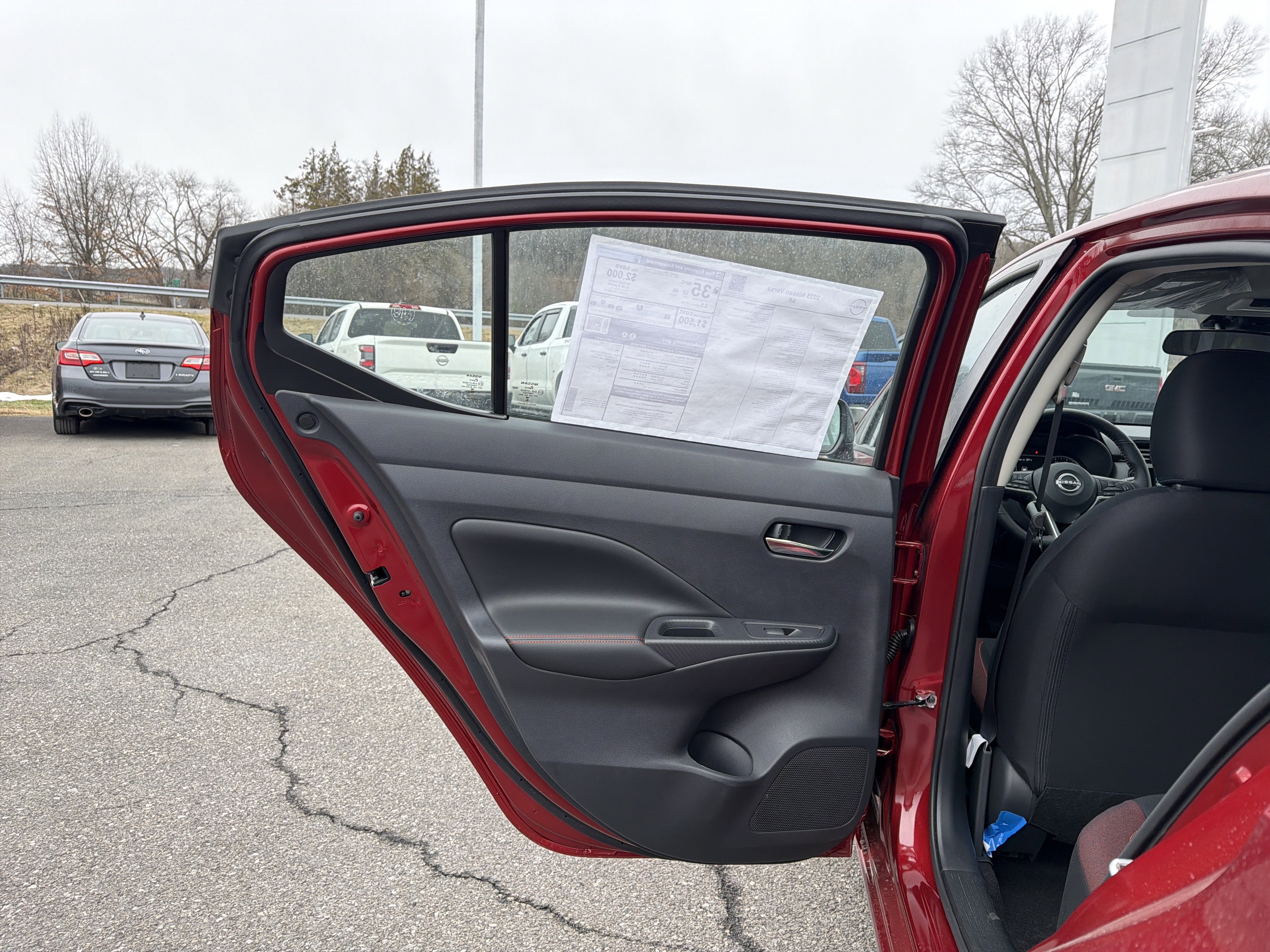 2025 Nissan Versa SR