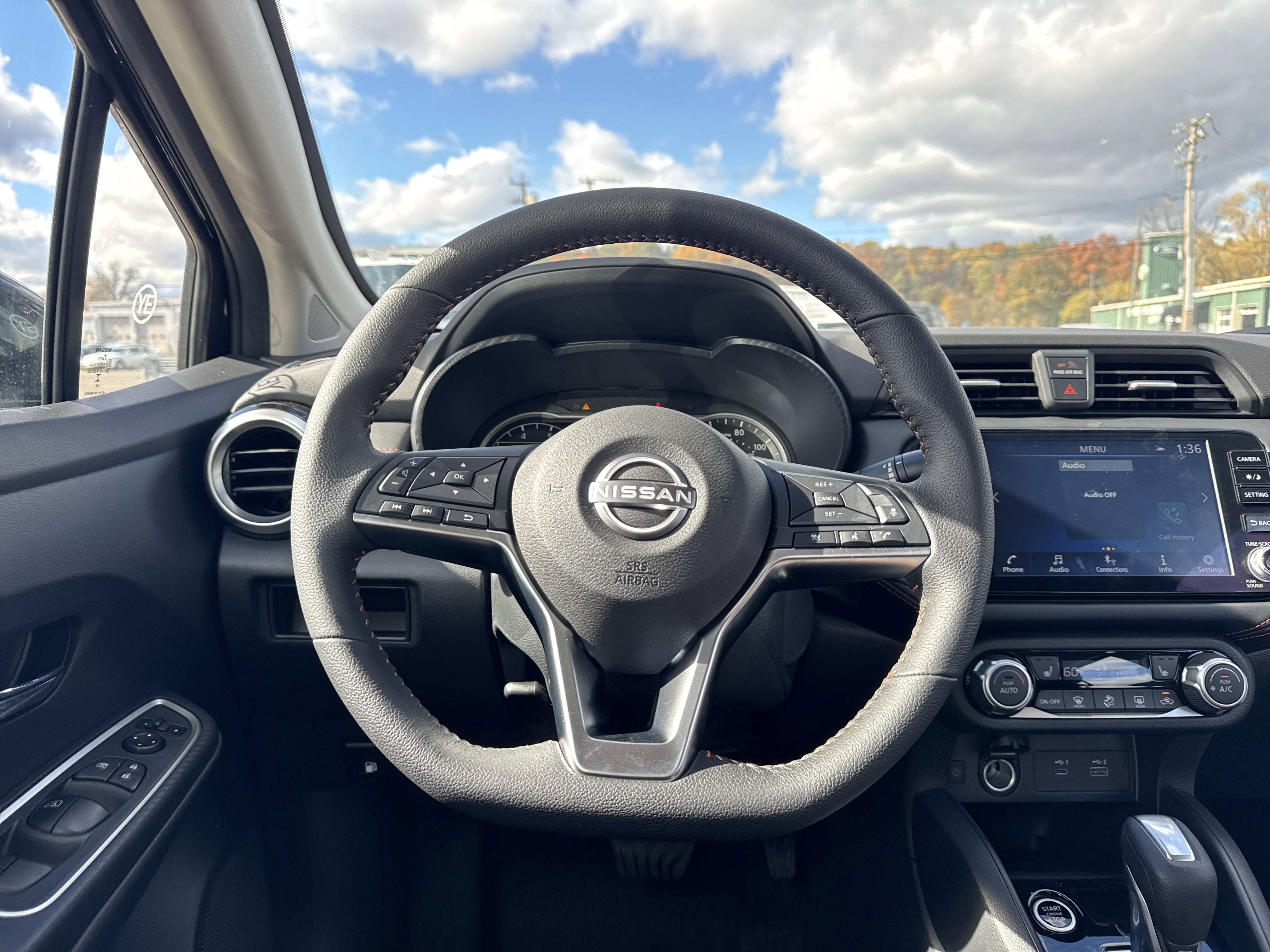 2025 Nissan Versa SR