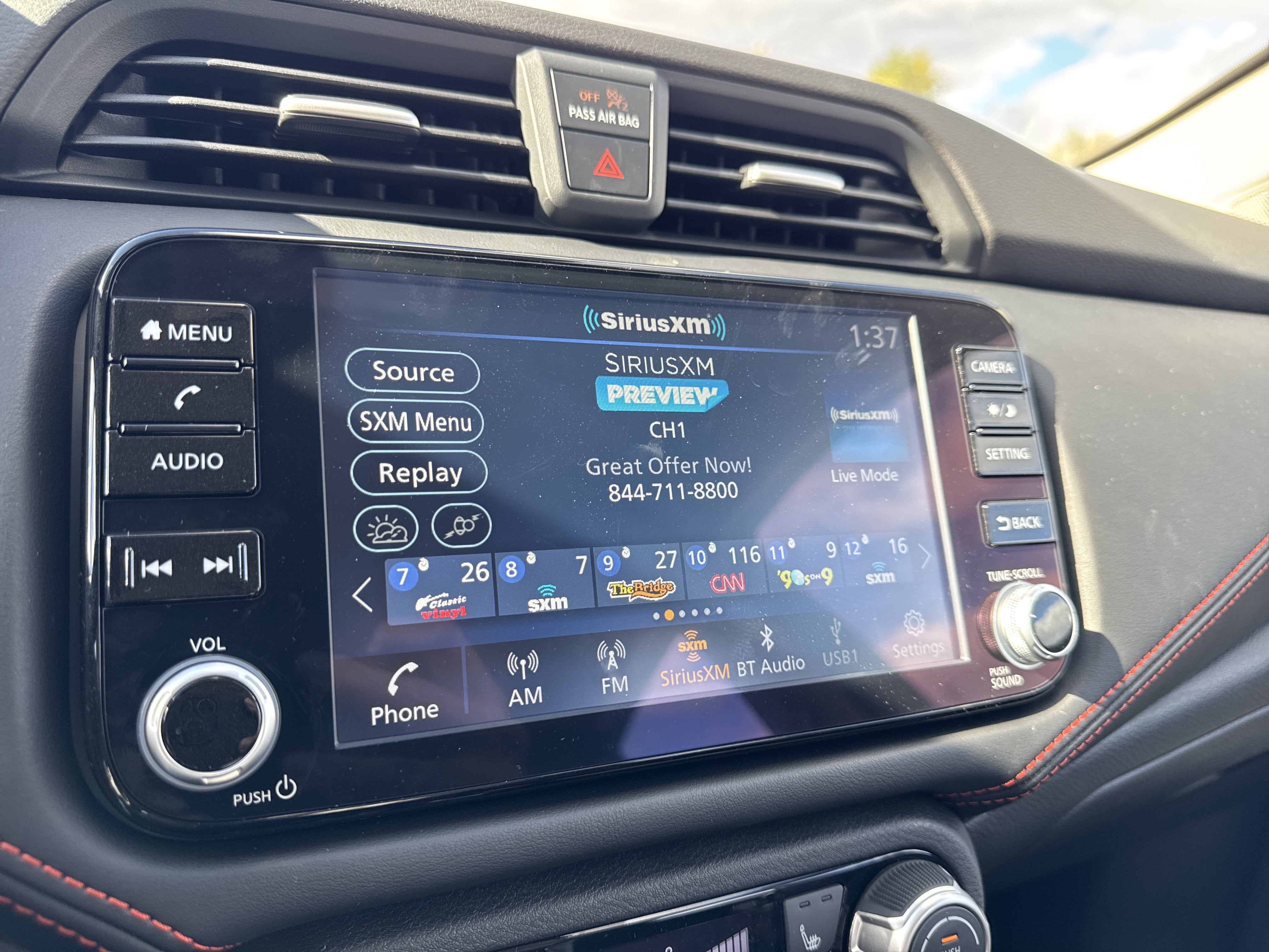 2025 Nissan Versa SR