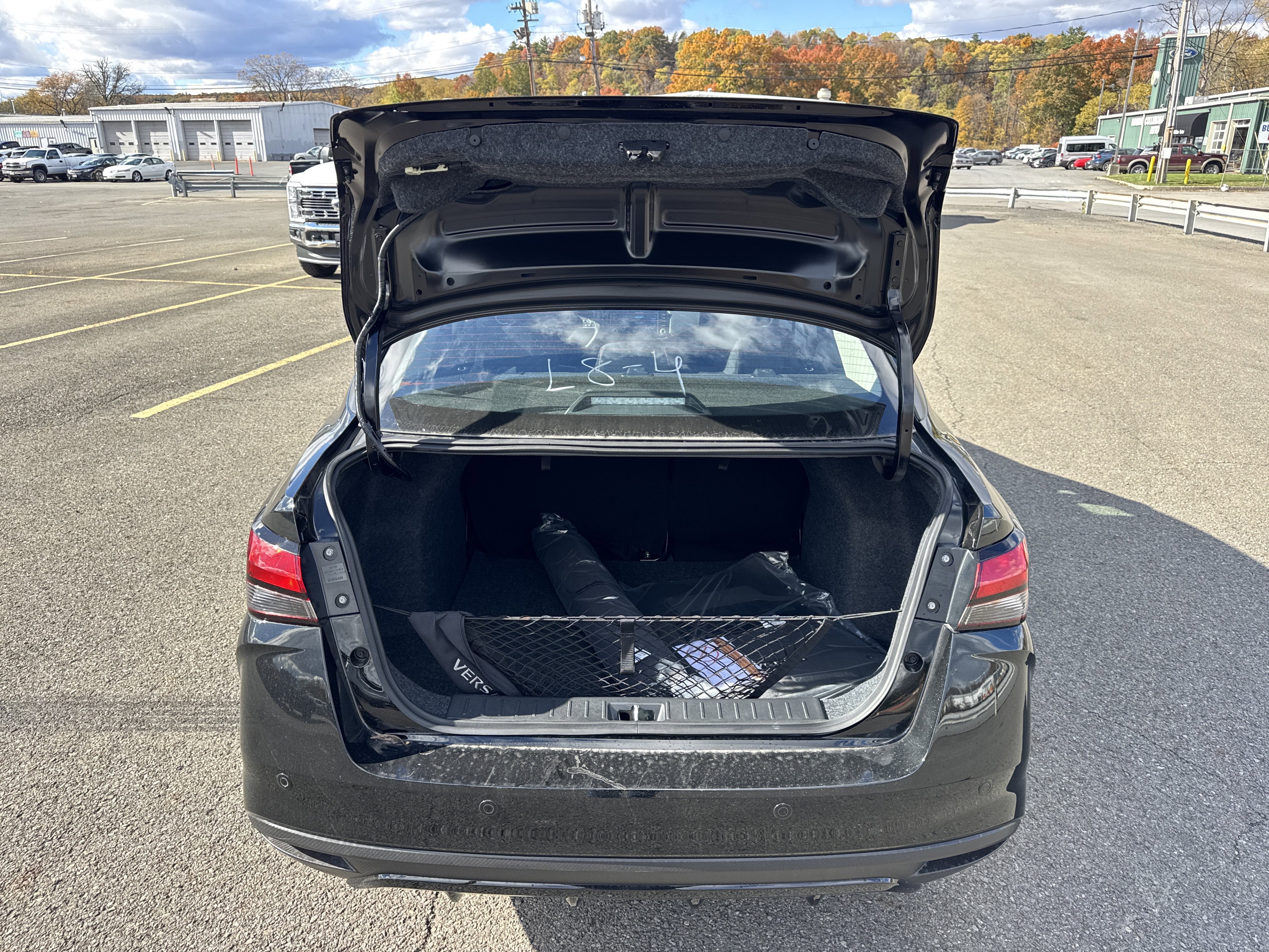 2025 Nissan Versa SR