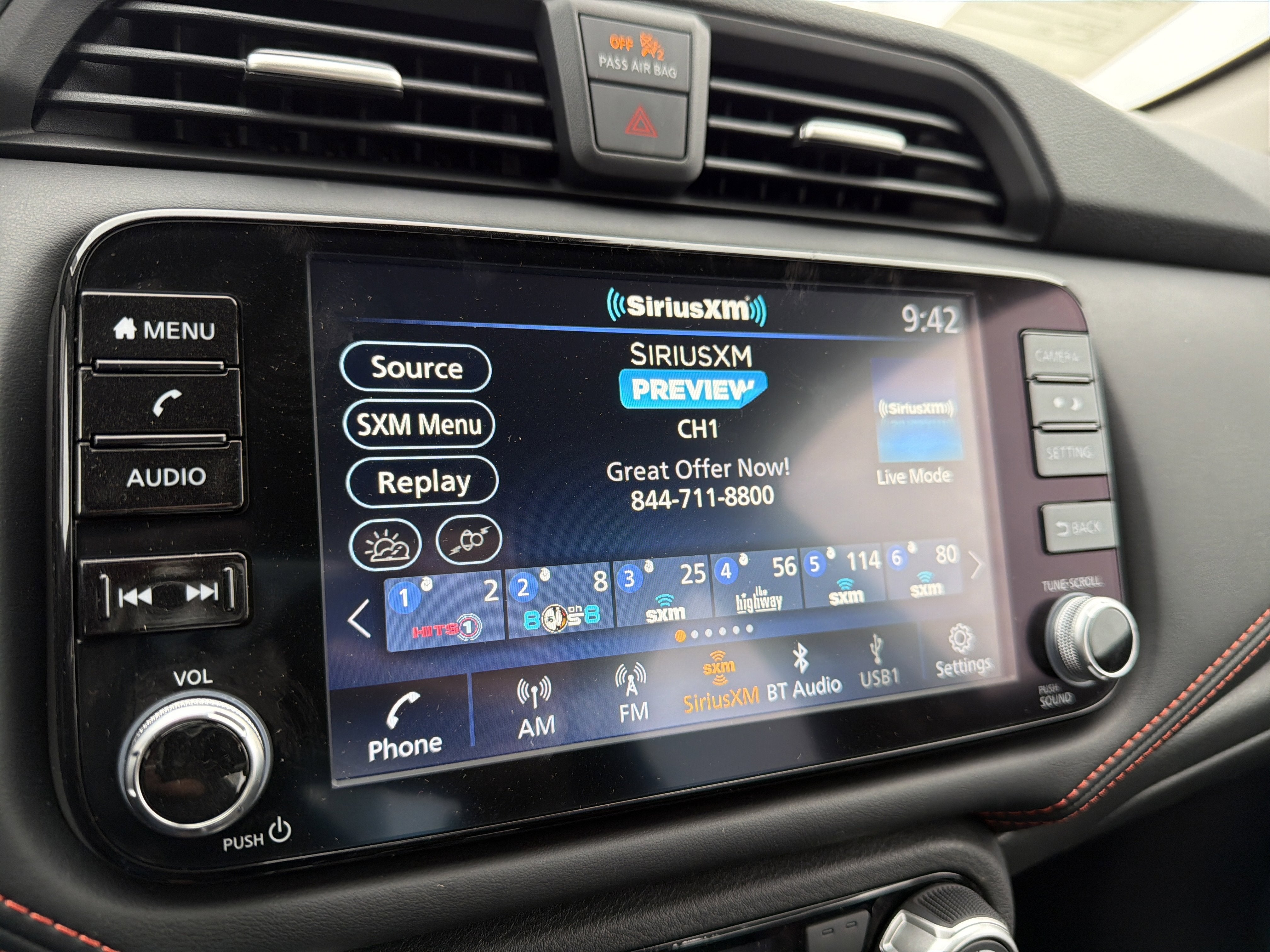 2025 Nissan Versa SR