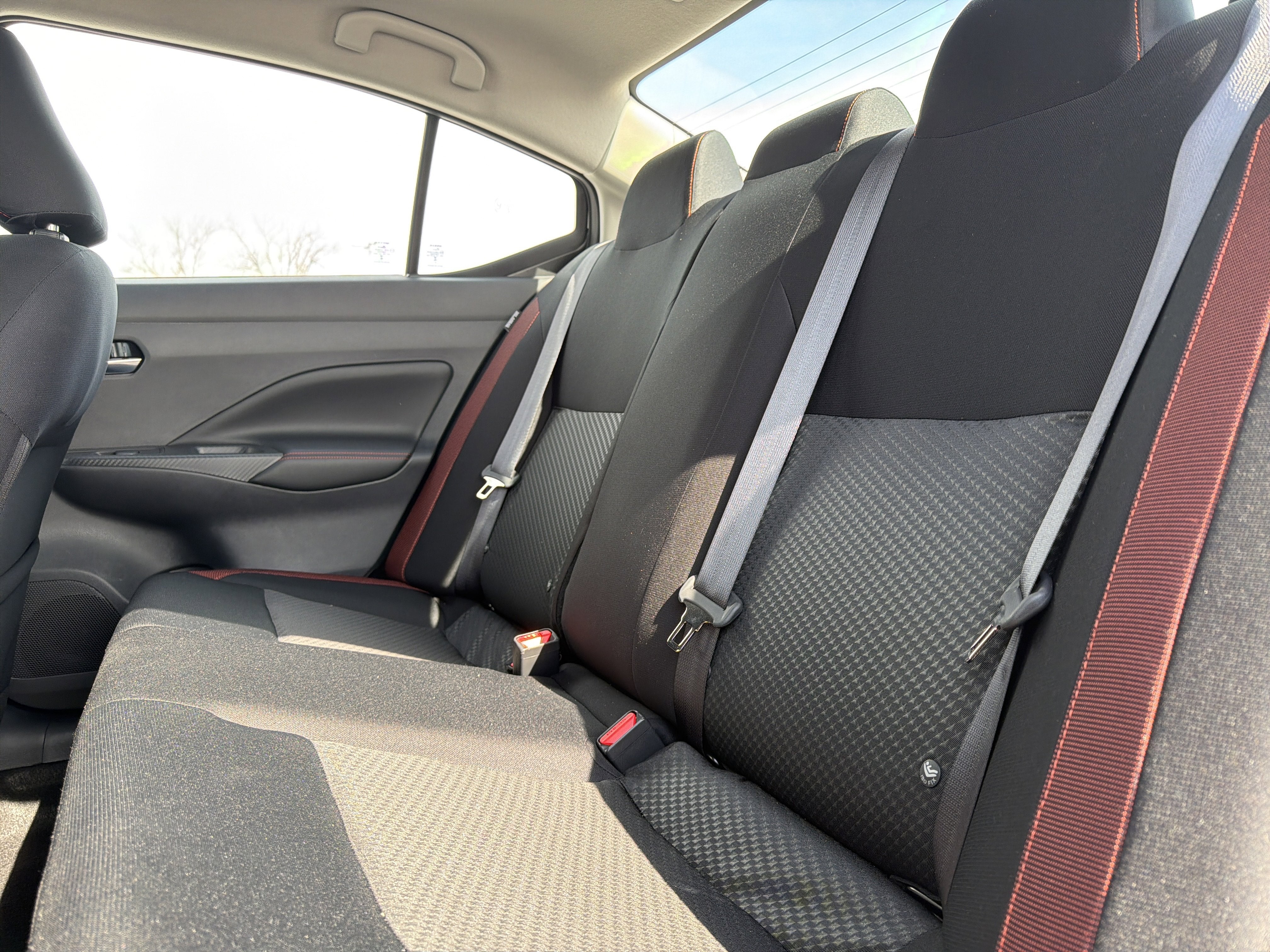 2025 Nissan Versa SR