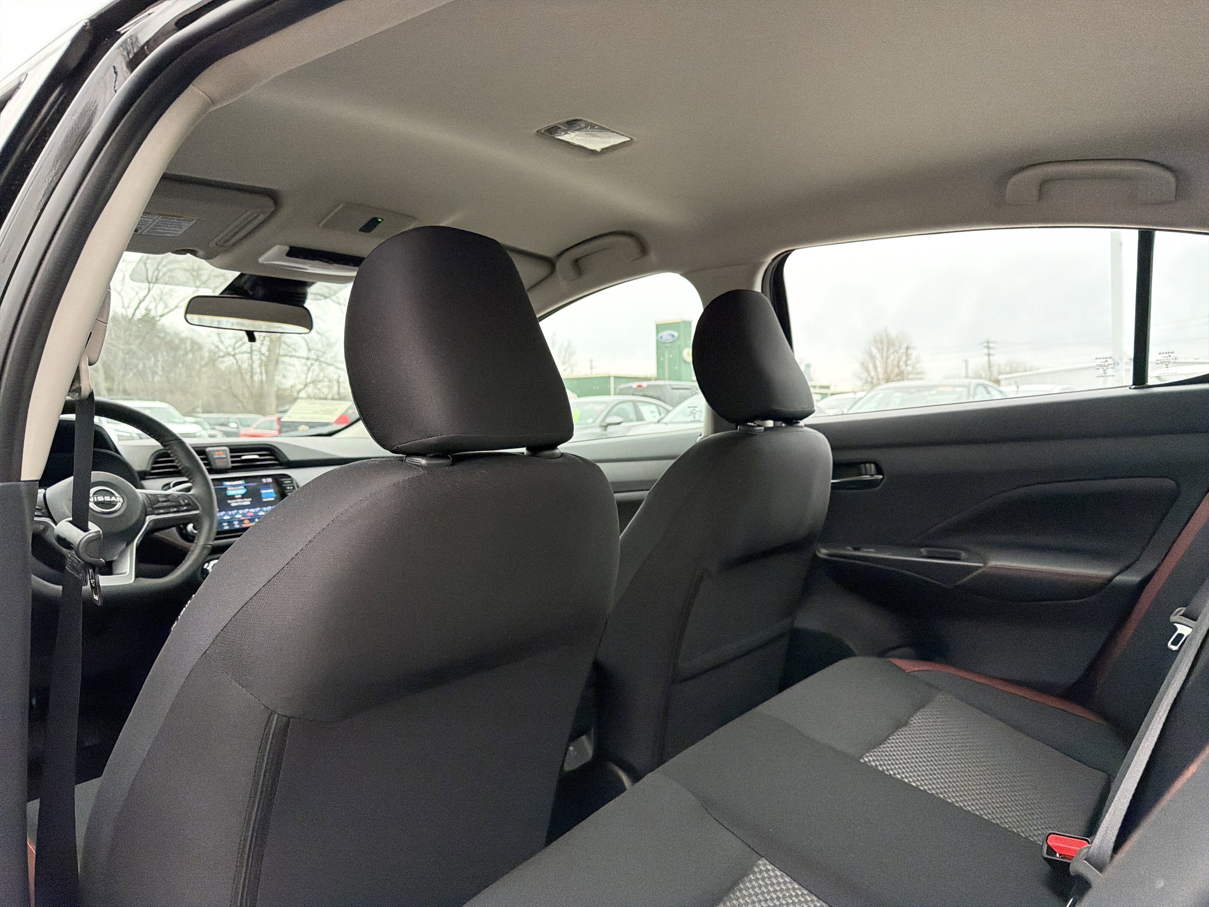 2025 Nissan Versa SR