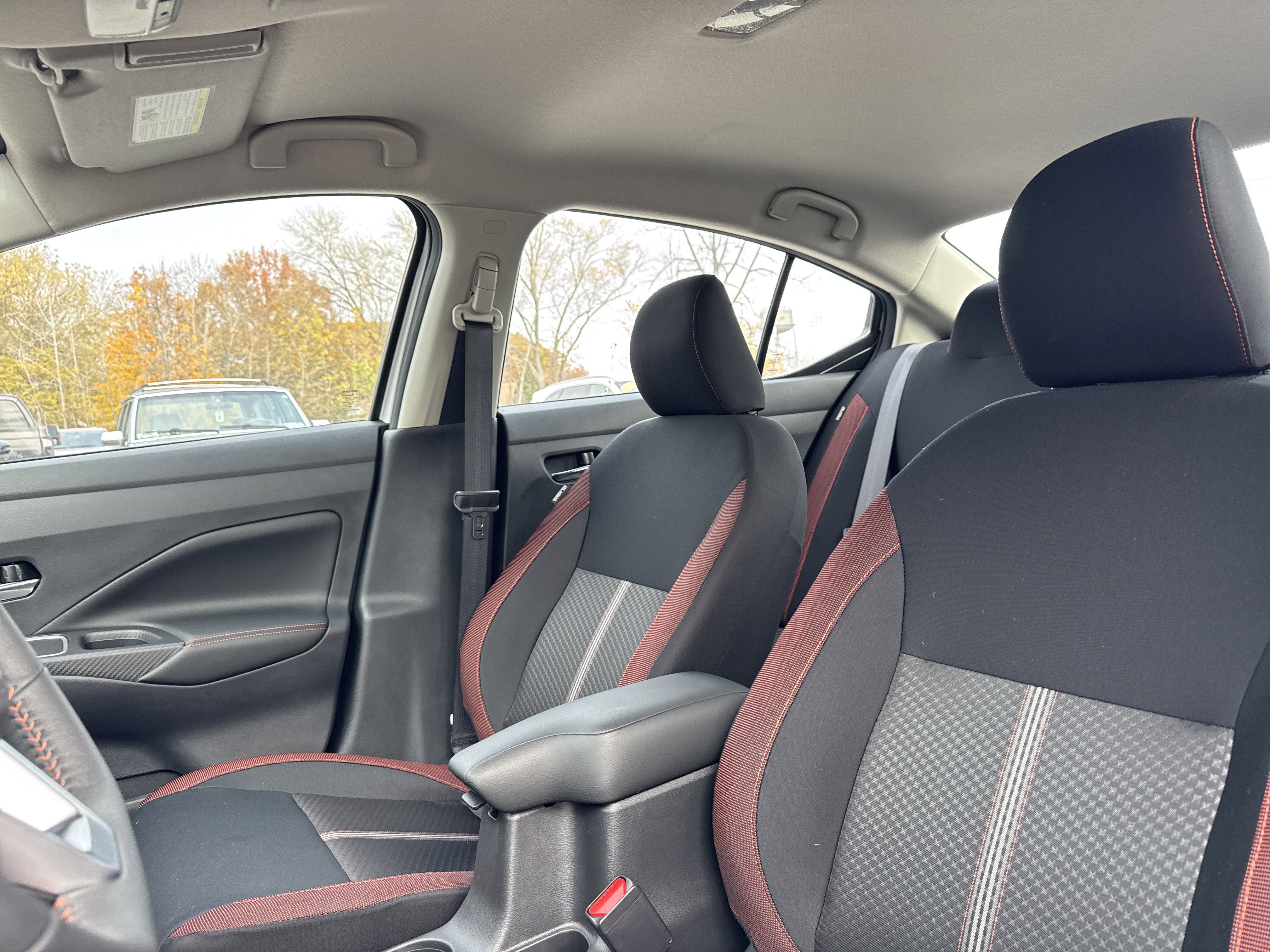 2025 Nissan Versa SR