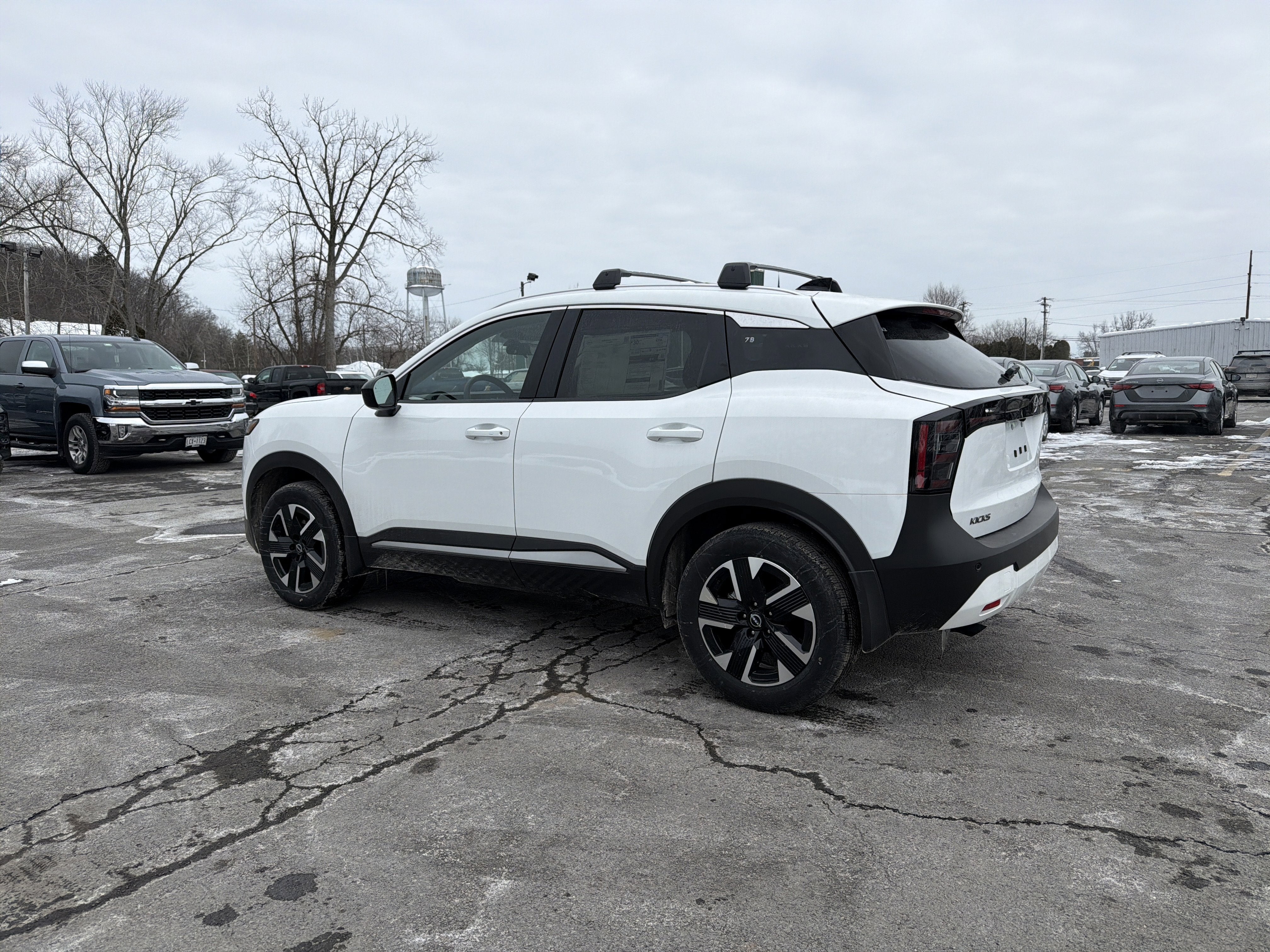 2026 Nissan Kicks SV