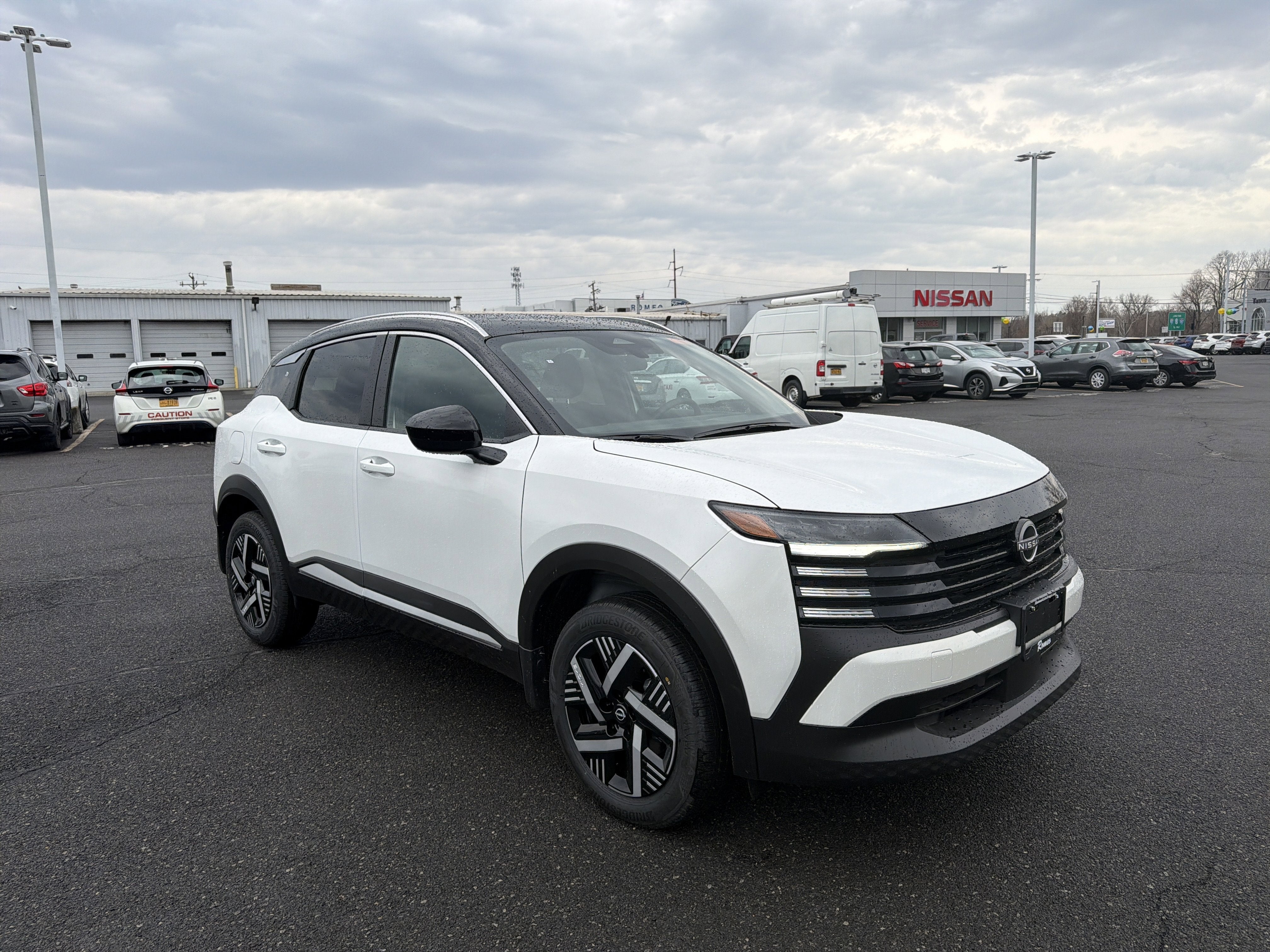 2026 Nissan Kicks SV