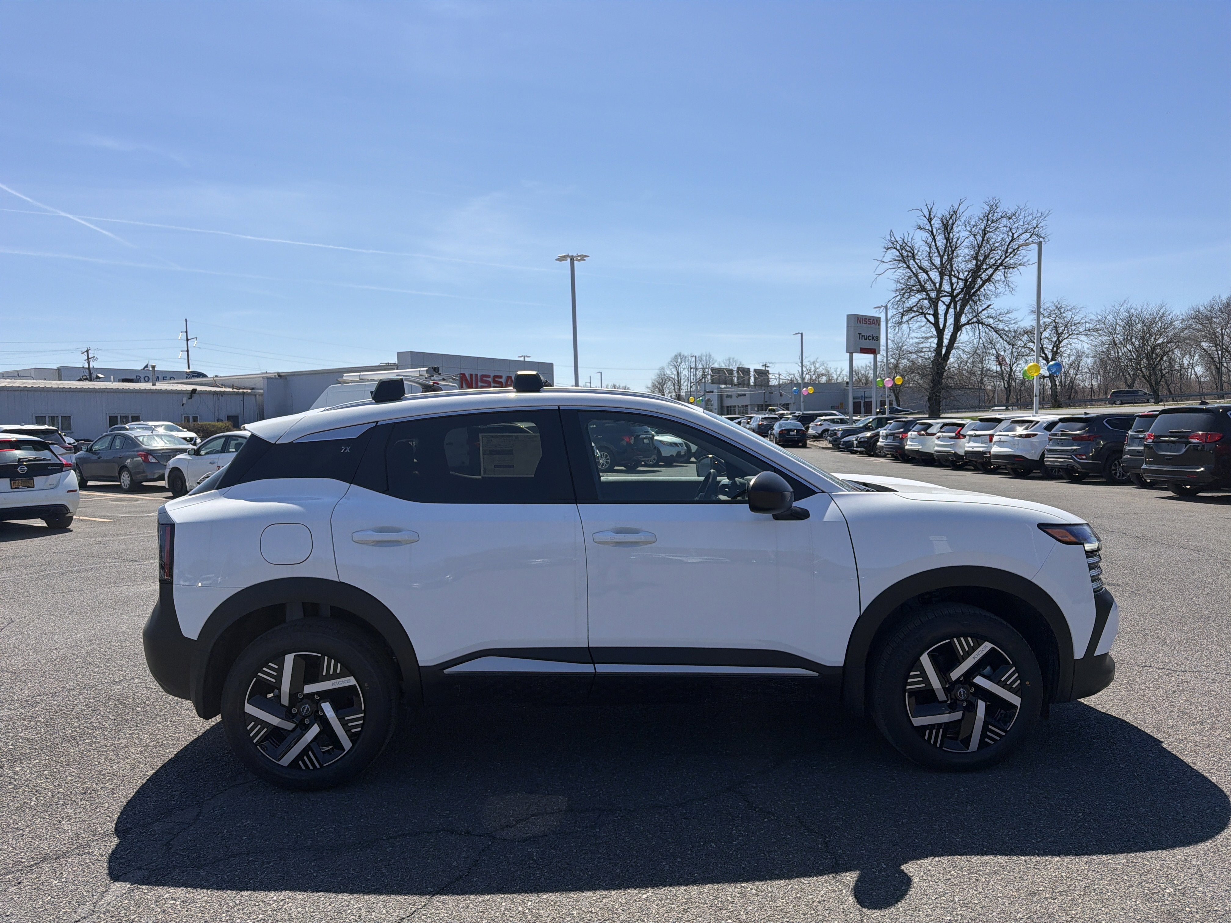 2026 Nissan Kicks SV