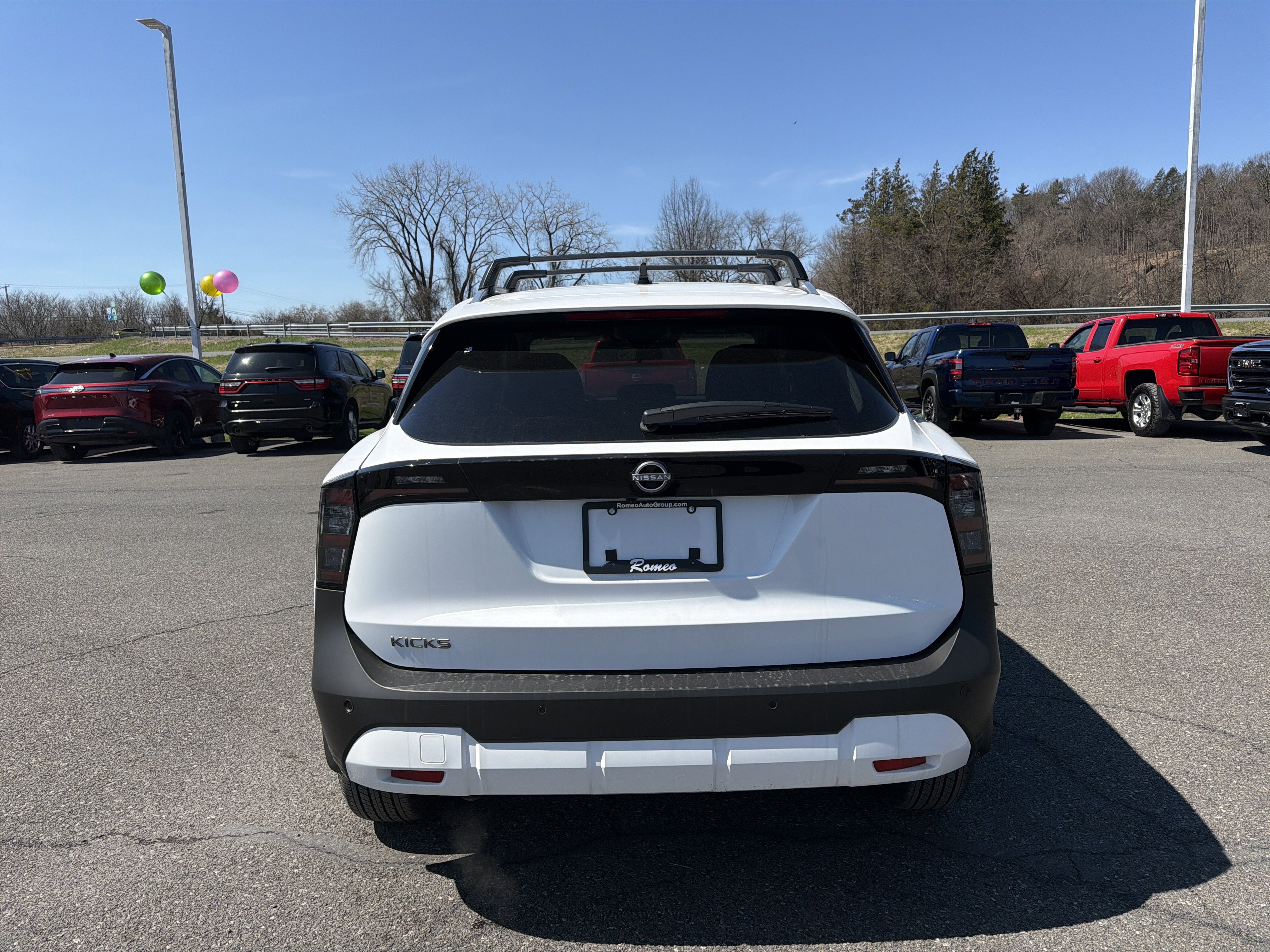 2026 Nissan Kicks SV