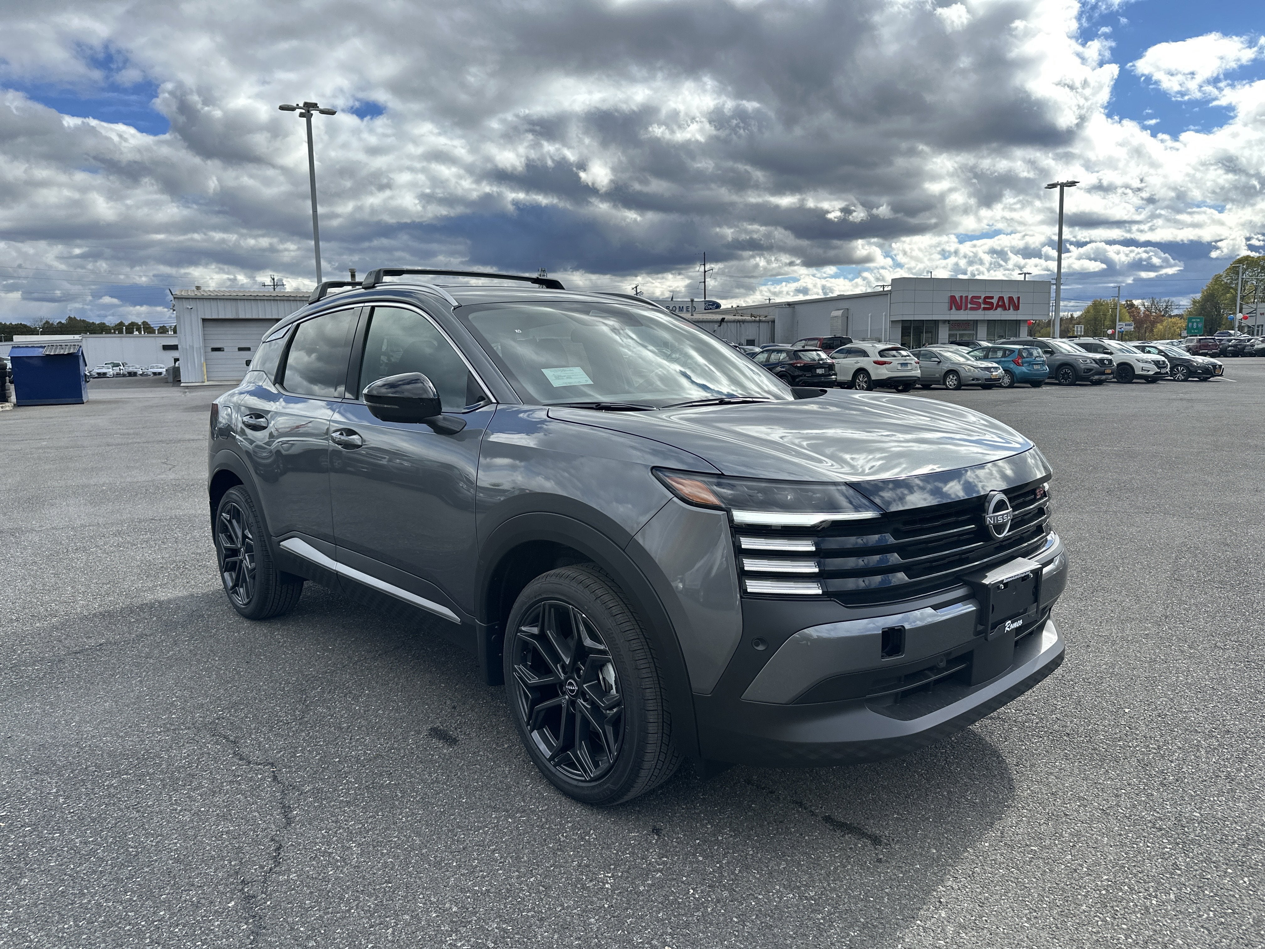 2026 Nissan Kicks SR