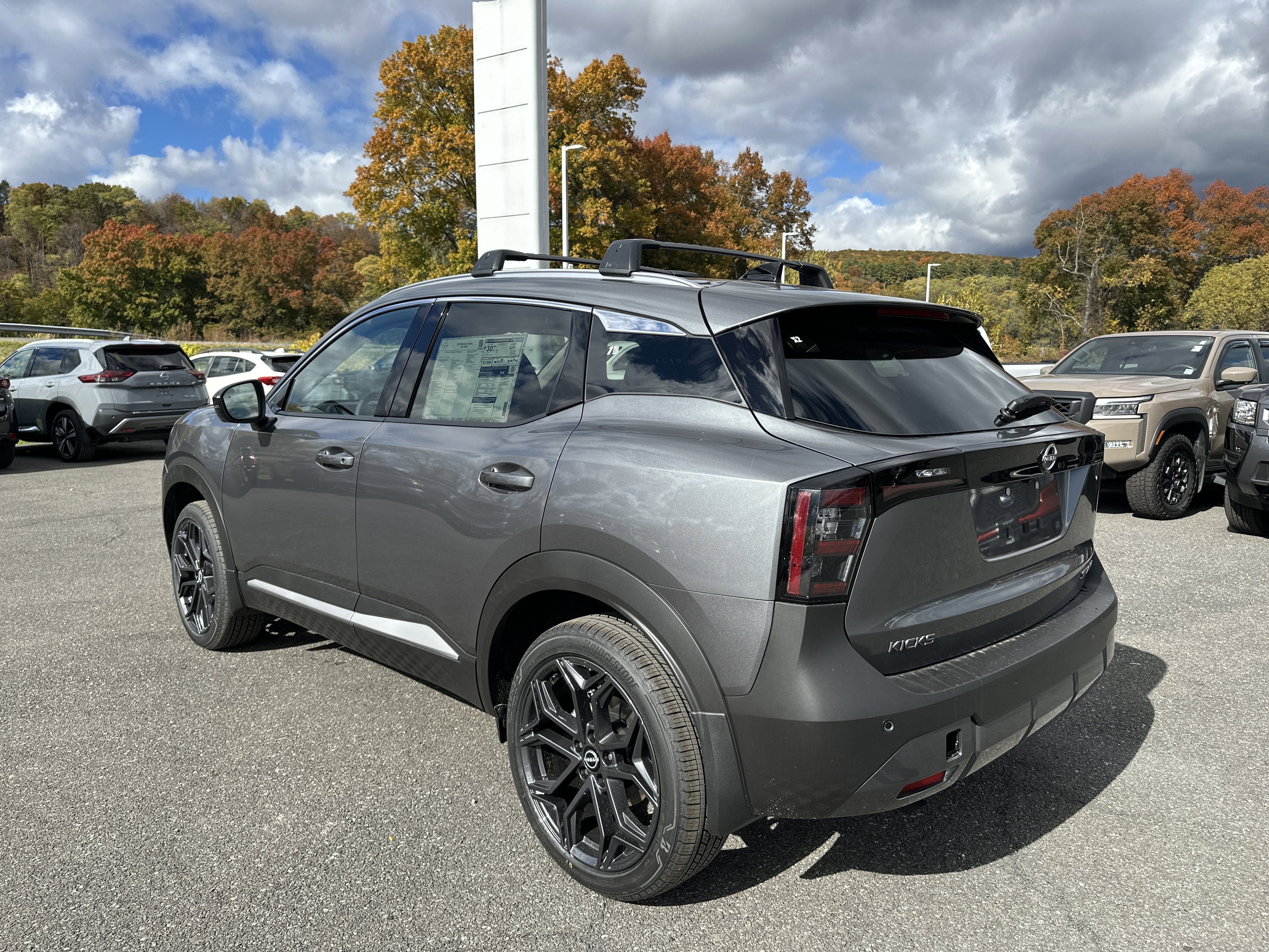 2026 Nissan Kicks SR