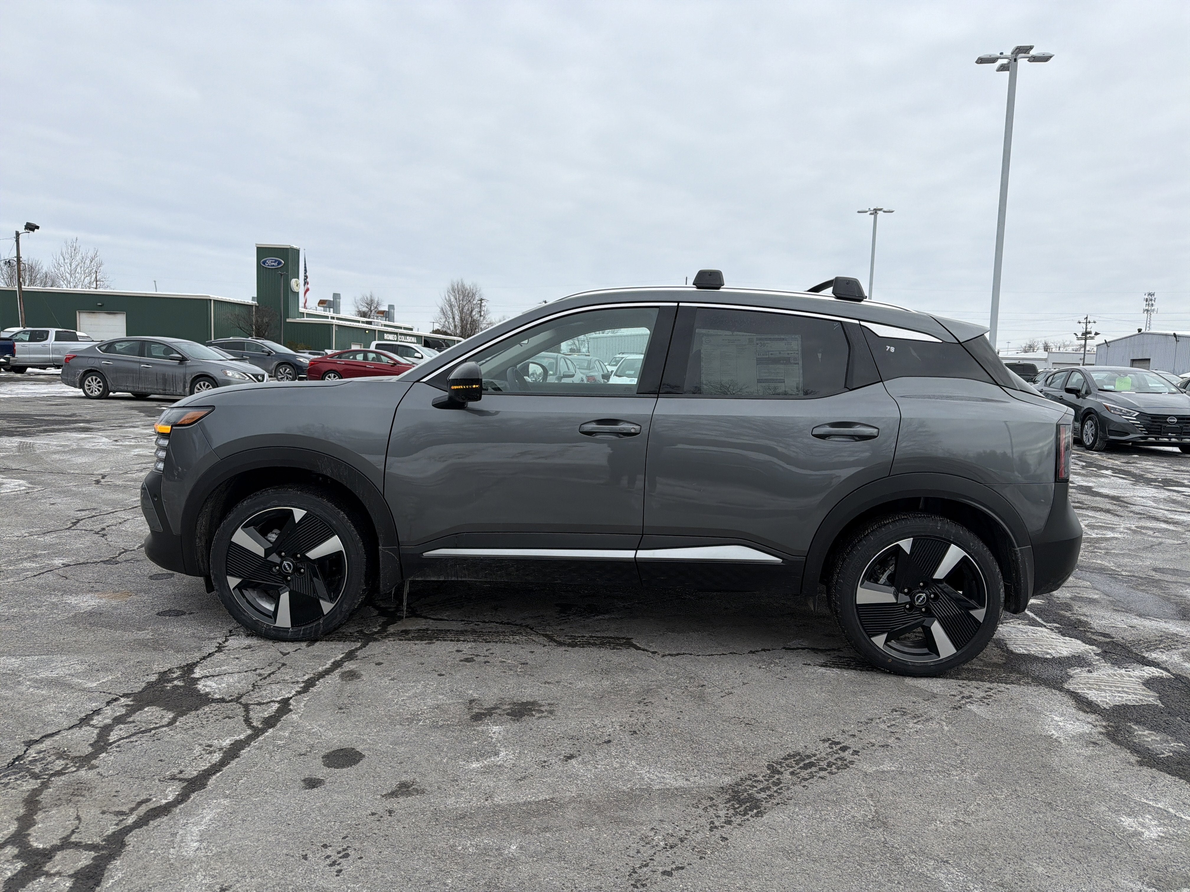 2026 Nissan Kicks SR