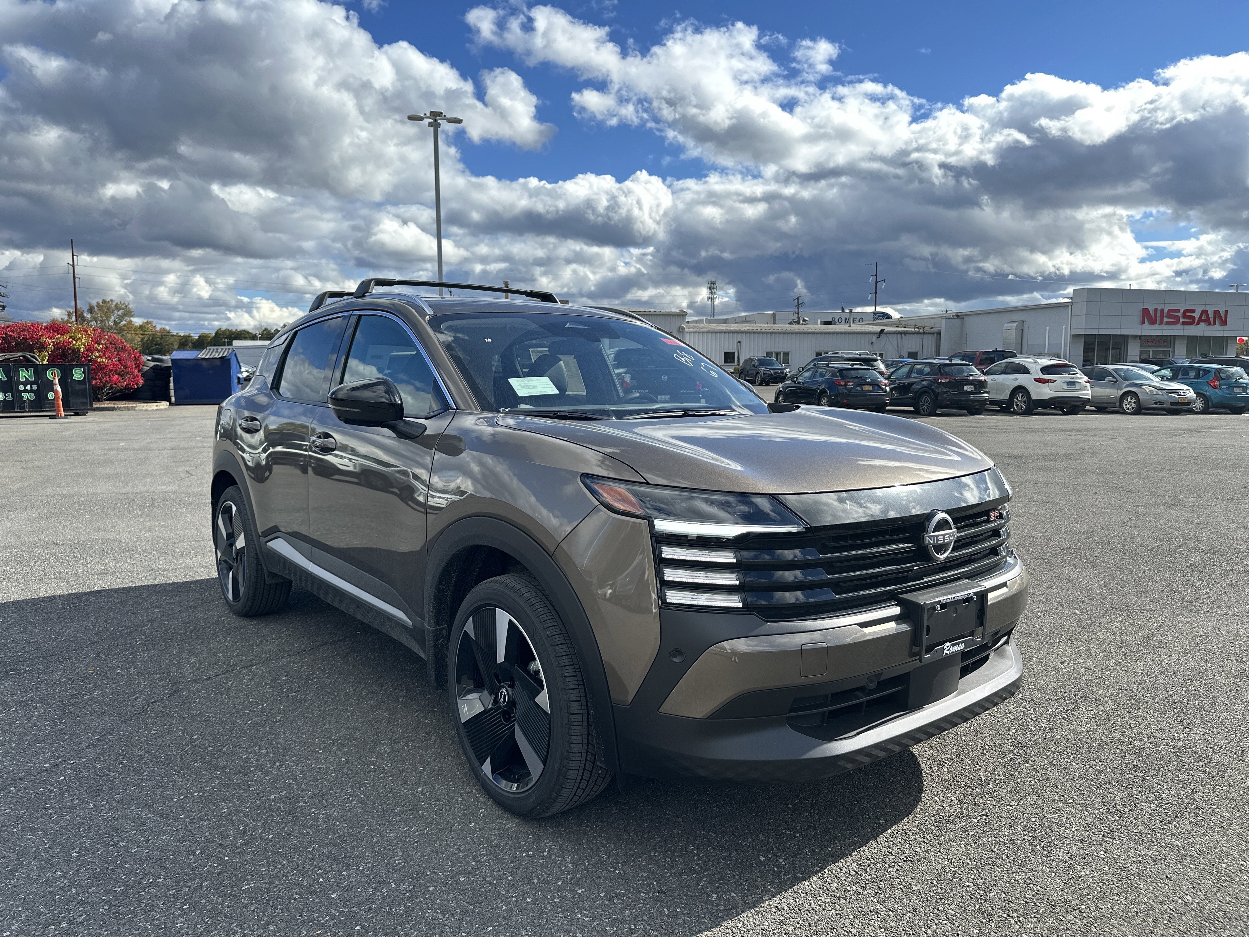 2026 Nissan Kicks SR