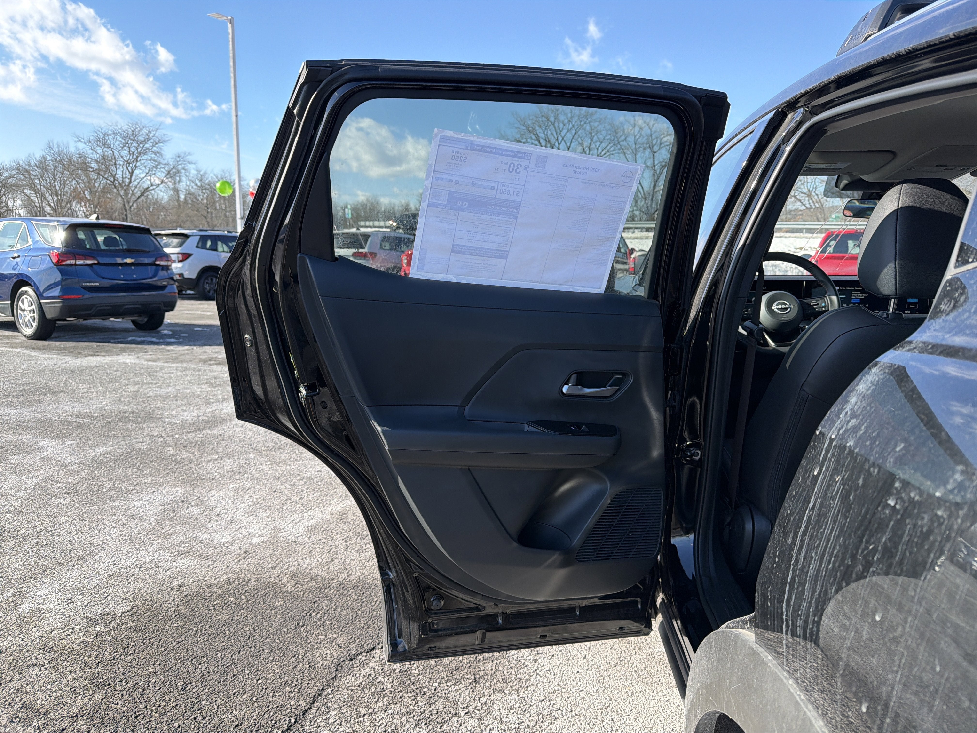 2026 Nissan Kicks SR