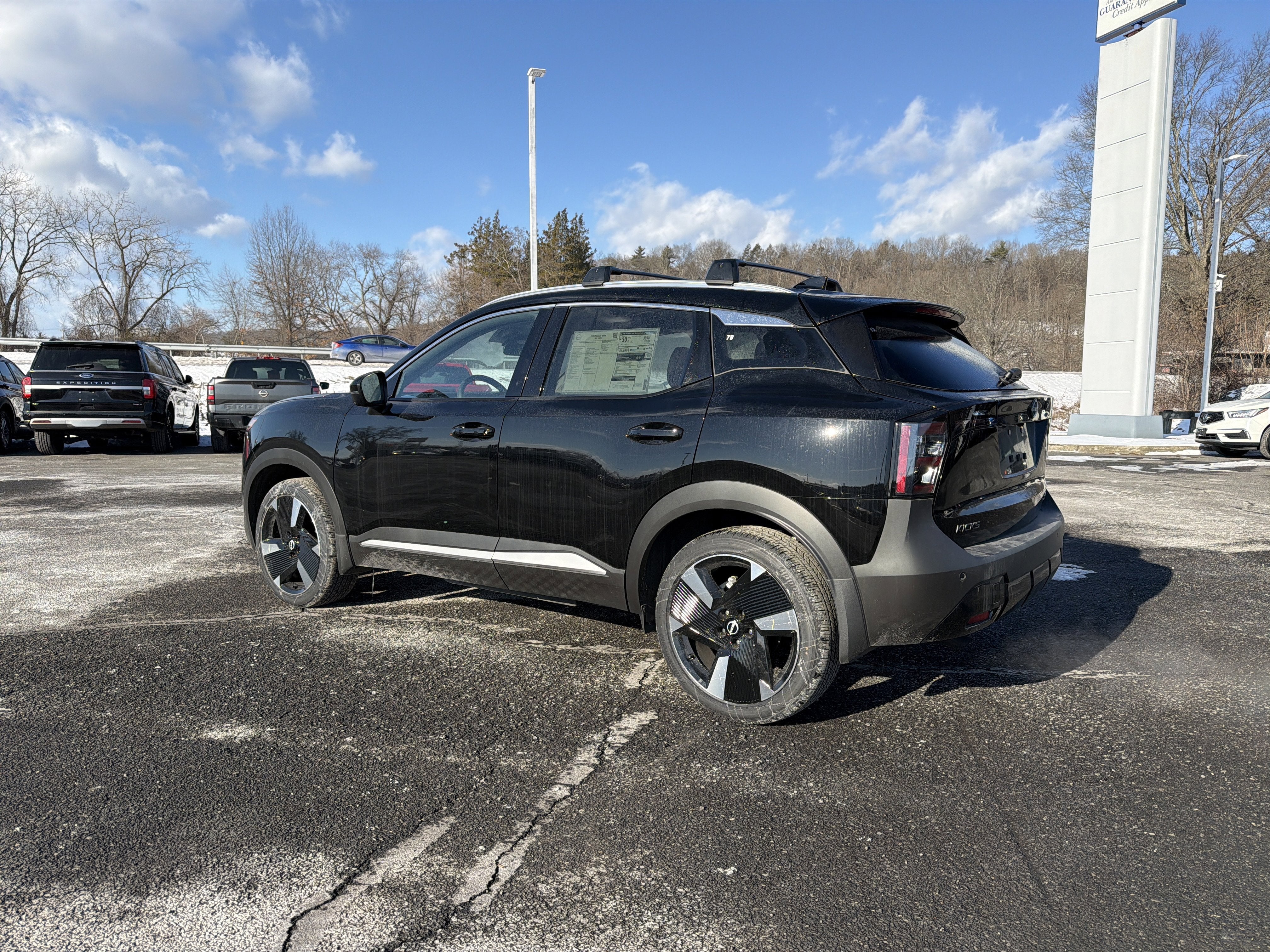 2026 Nissan Kicks SR