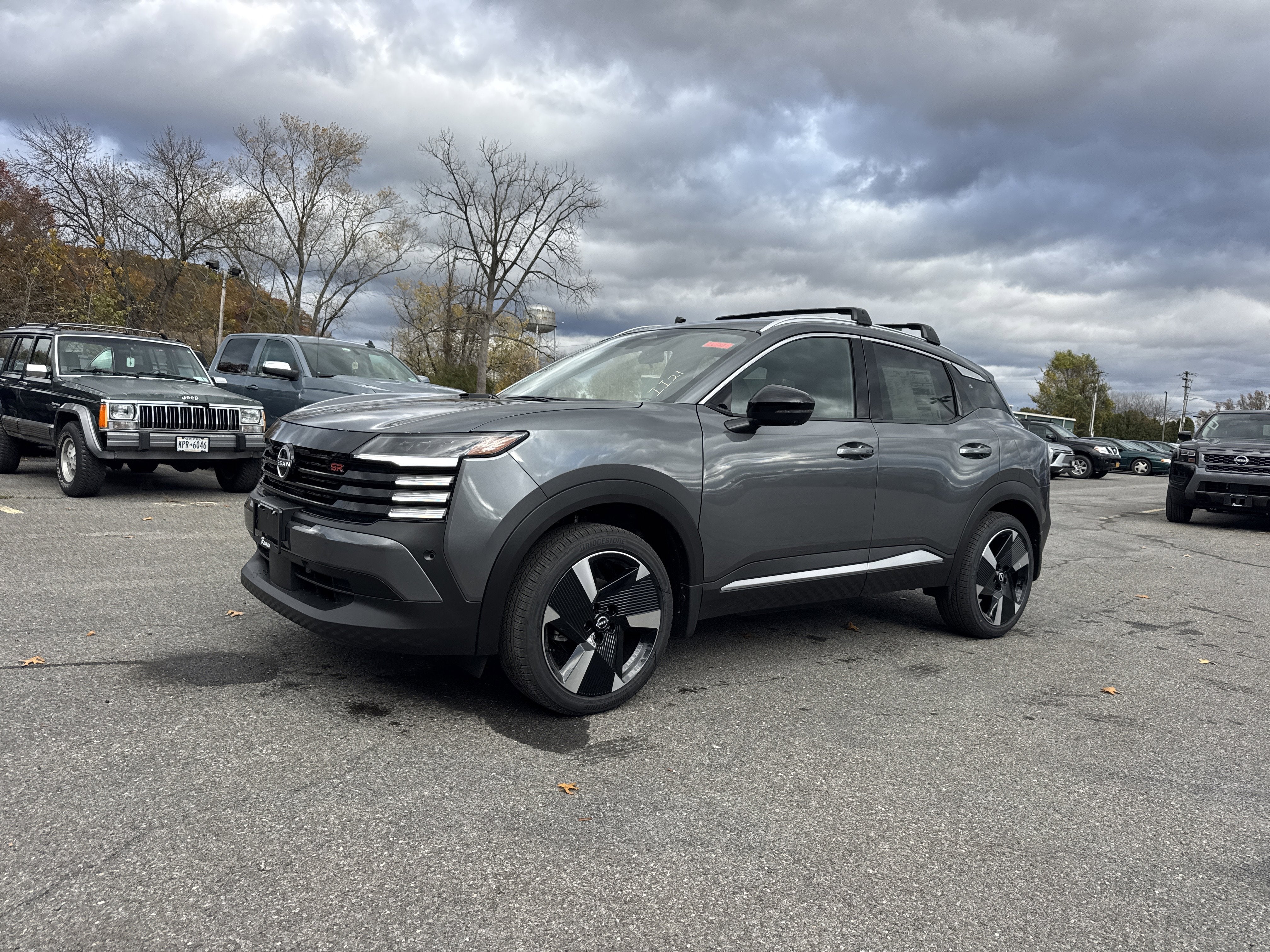 2026 Nissan Kicks SR