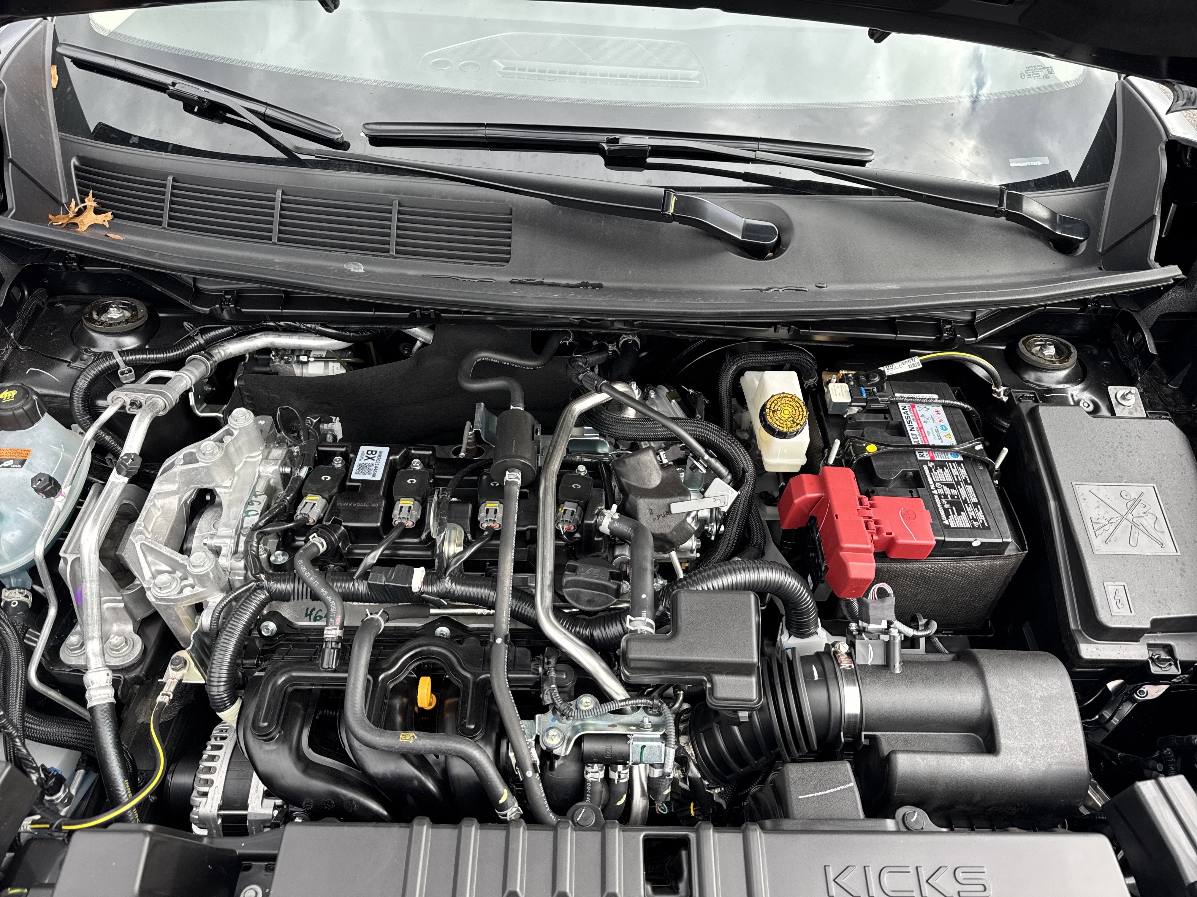 2026 Nissan Kicks SR