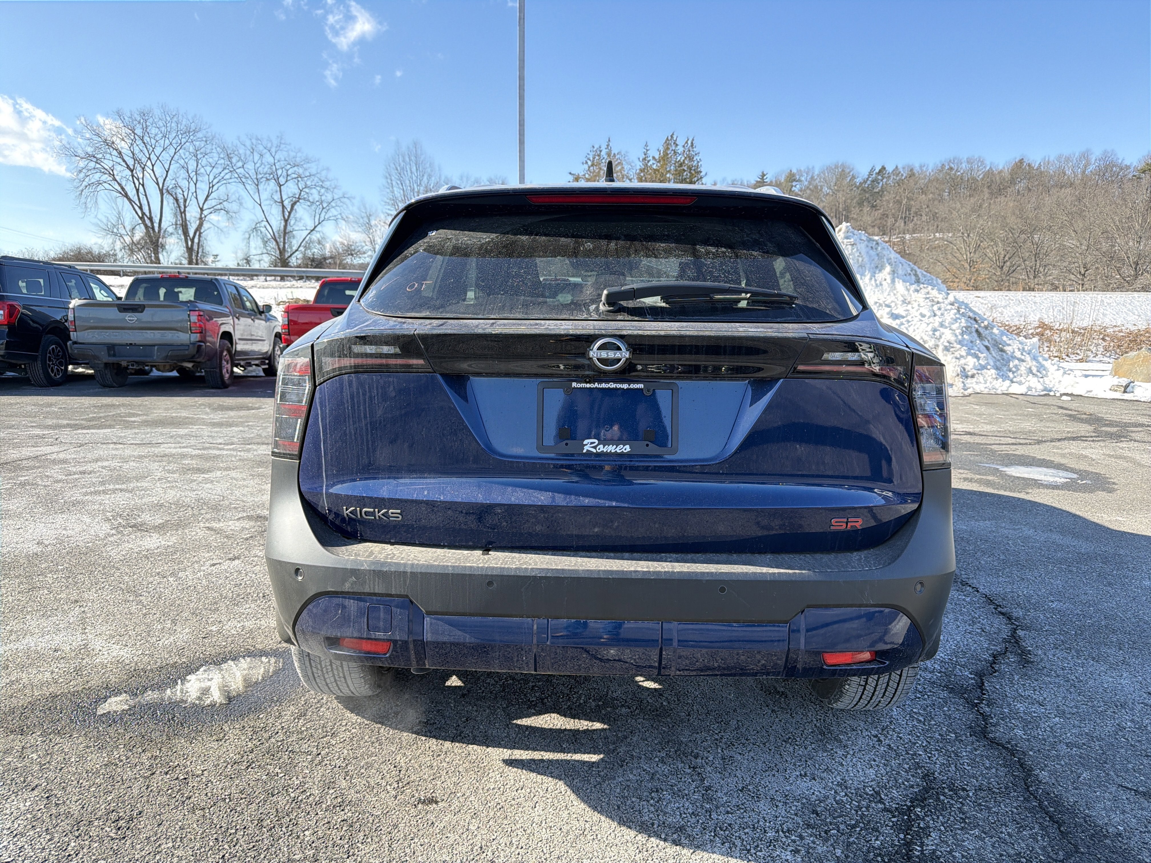 2026 Nissan Kicks SR