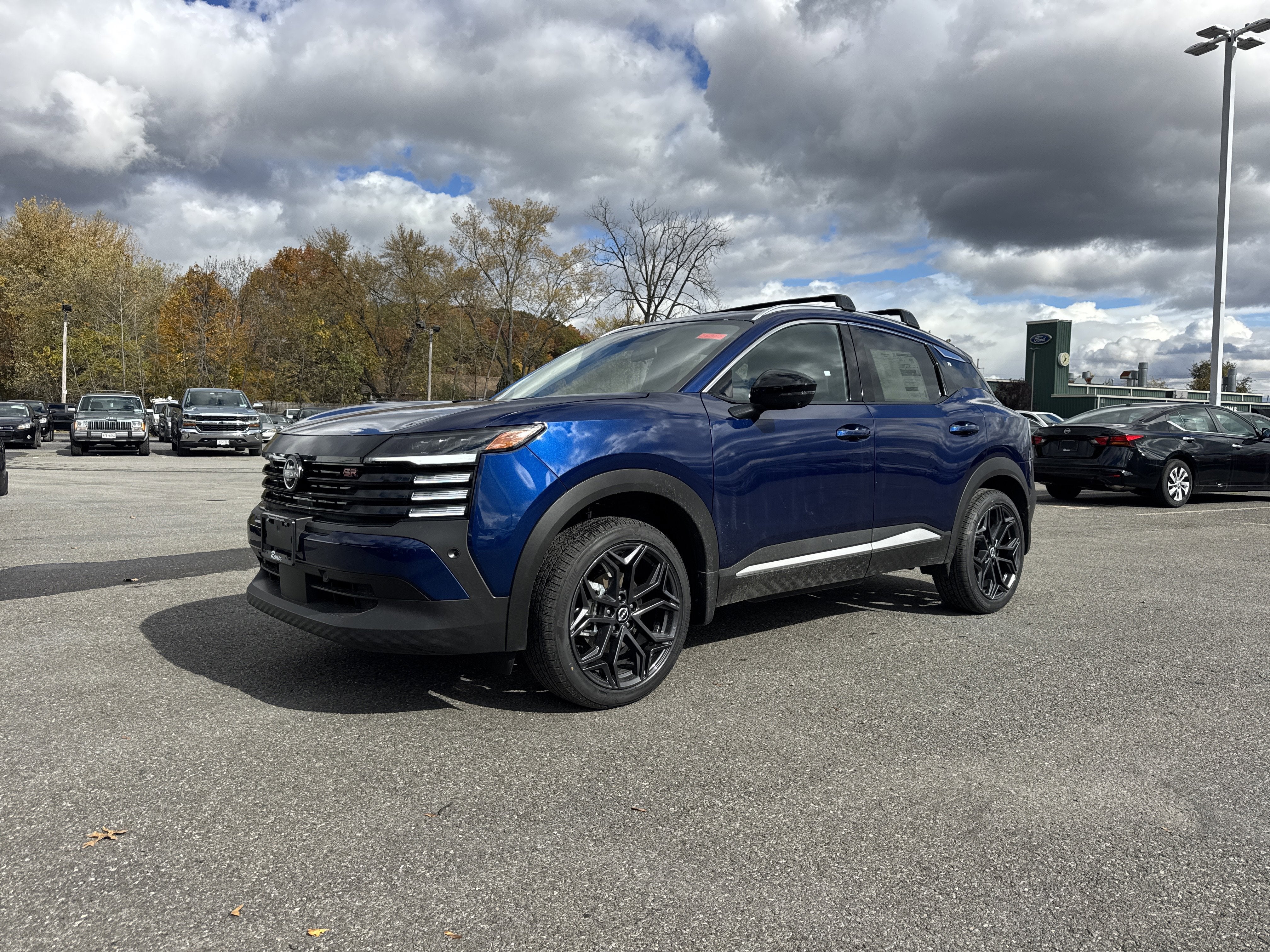 2026 Nissan Kicks SR