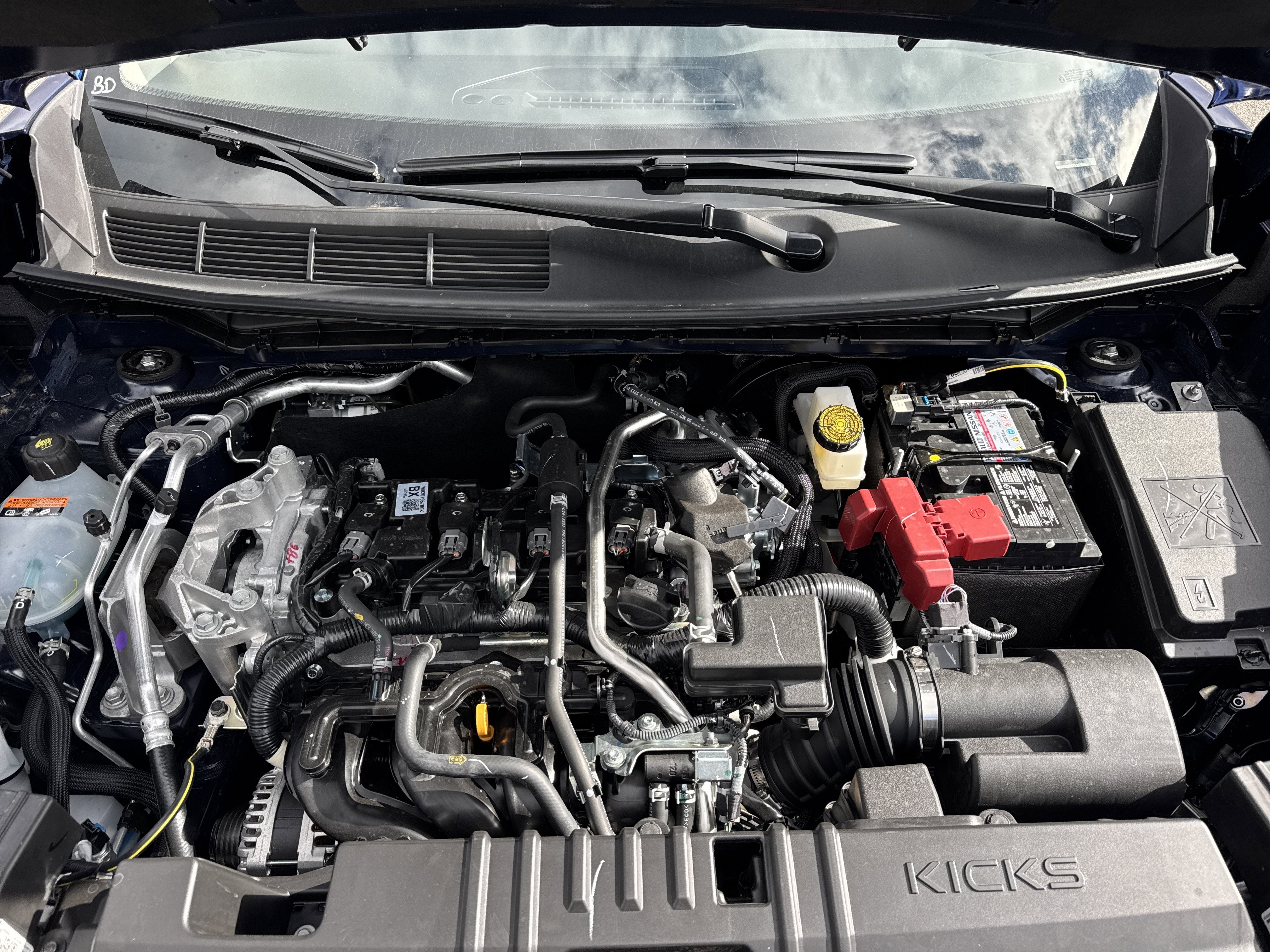 2026 Nissan Kicks SR