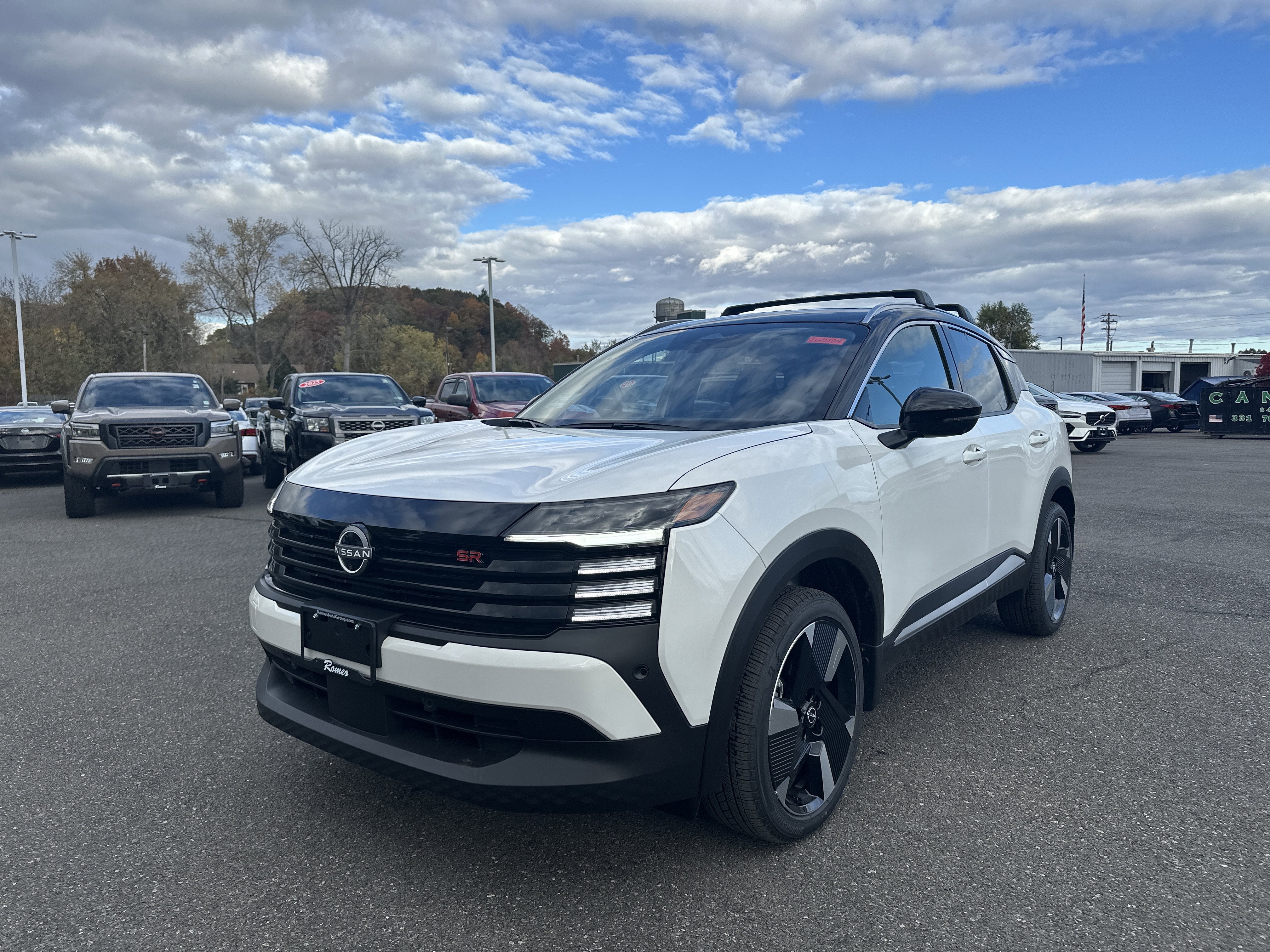 2026 Nissan Kicks SR